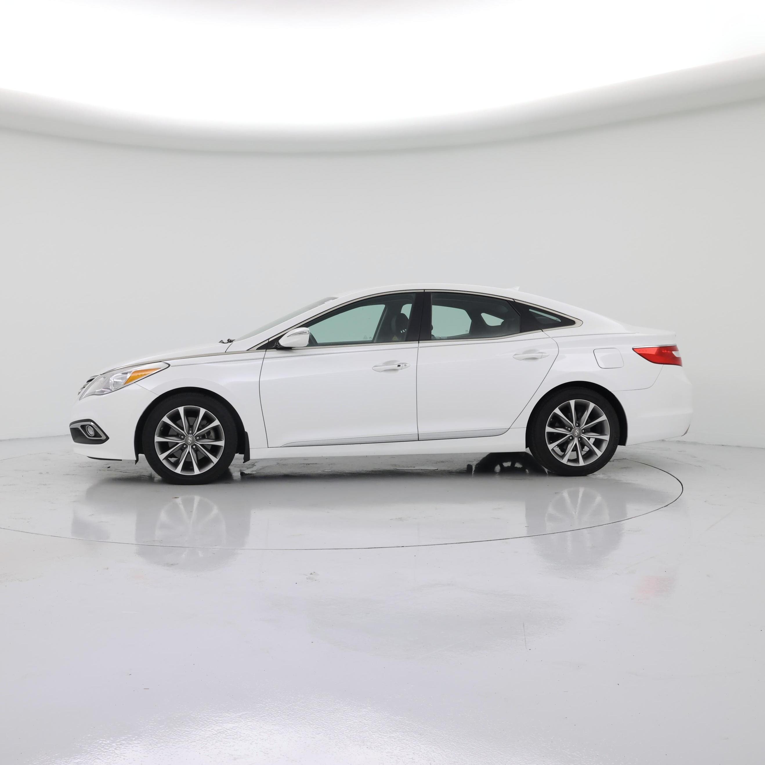 Thumbnail: 2015 Hyundai Azera - 3