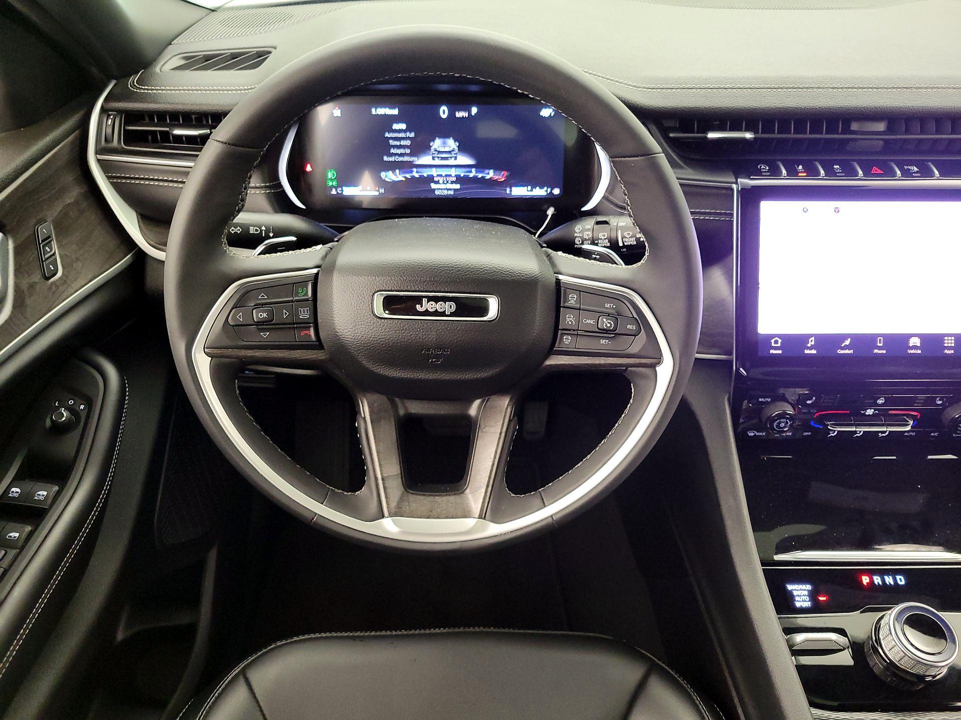 Thumbnail: 2025 Jeep Grand Cherokee - 10