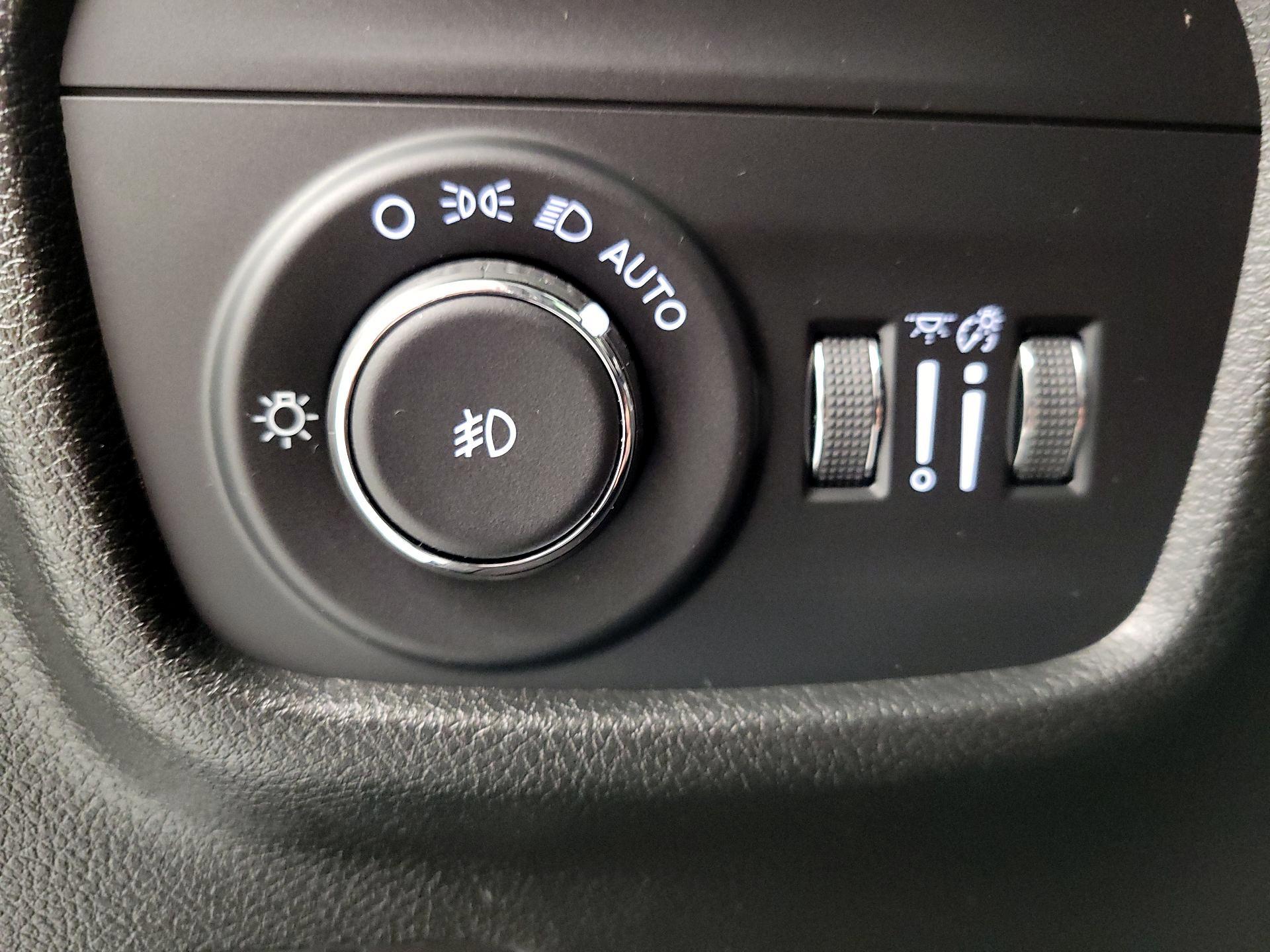 Thumbnail: 2025 Jeep Grand Cherokee - 13