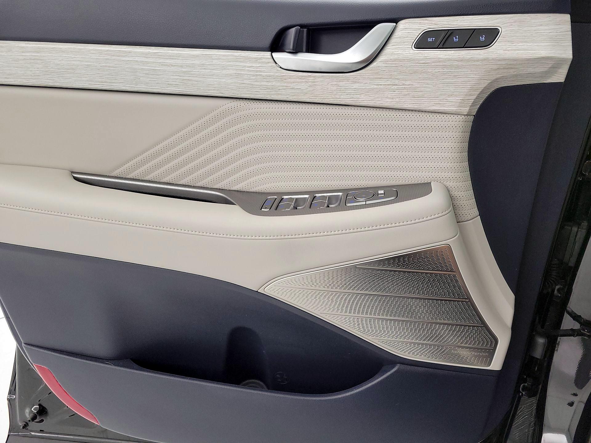 Thumbnail: 2025 Hyundai Palisade - 12