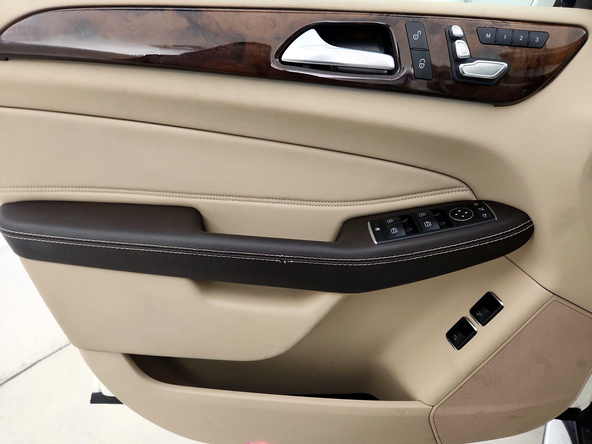 Thumbnail: 2018 Mercedes-Benz GLS - 12