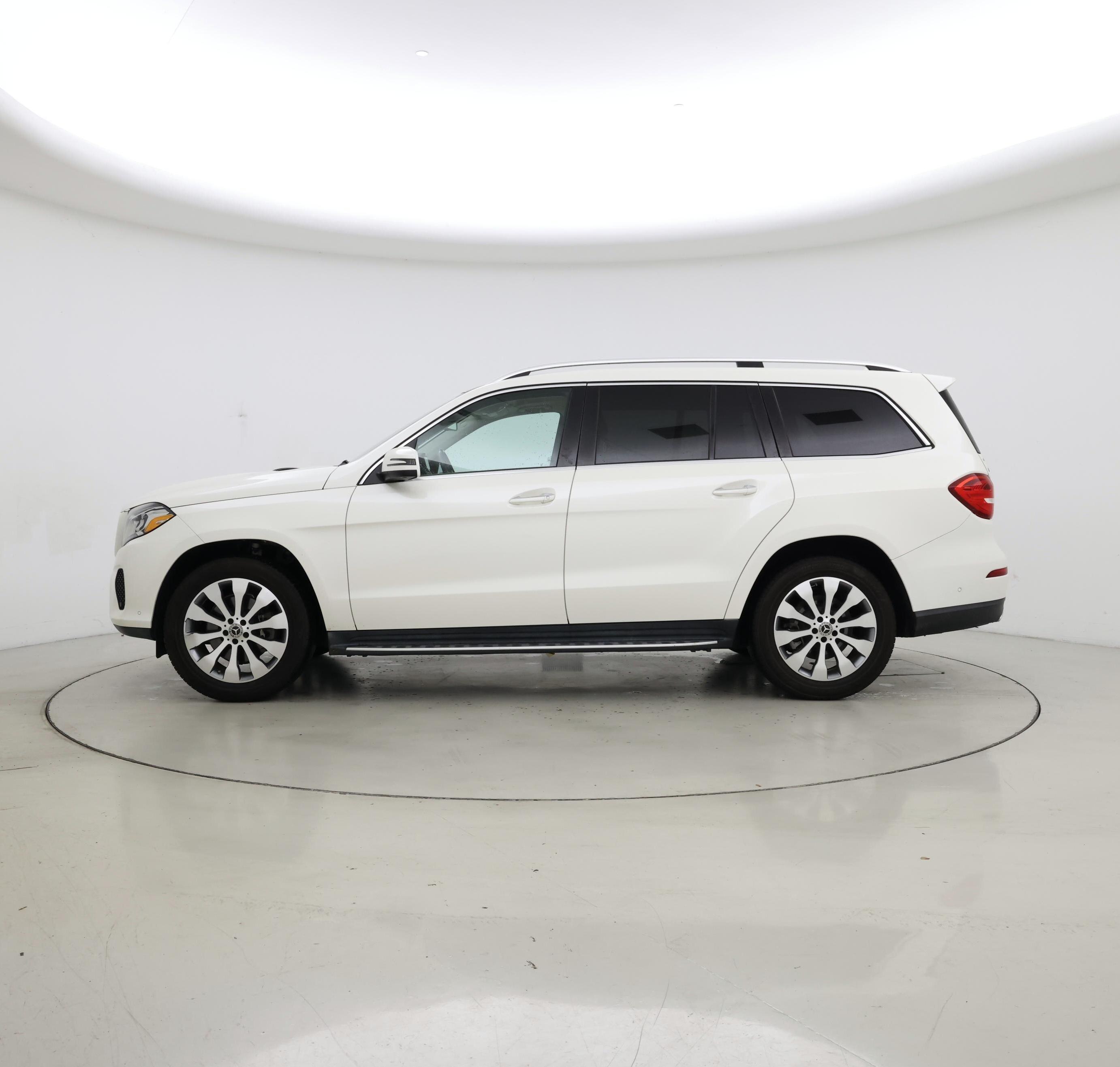 Thumbnail: 2018 Mercedes-Benz GLS - 3