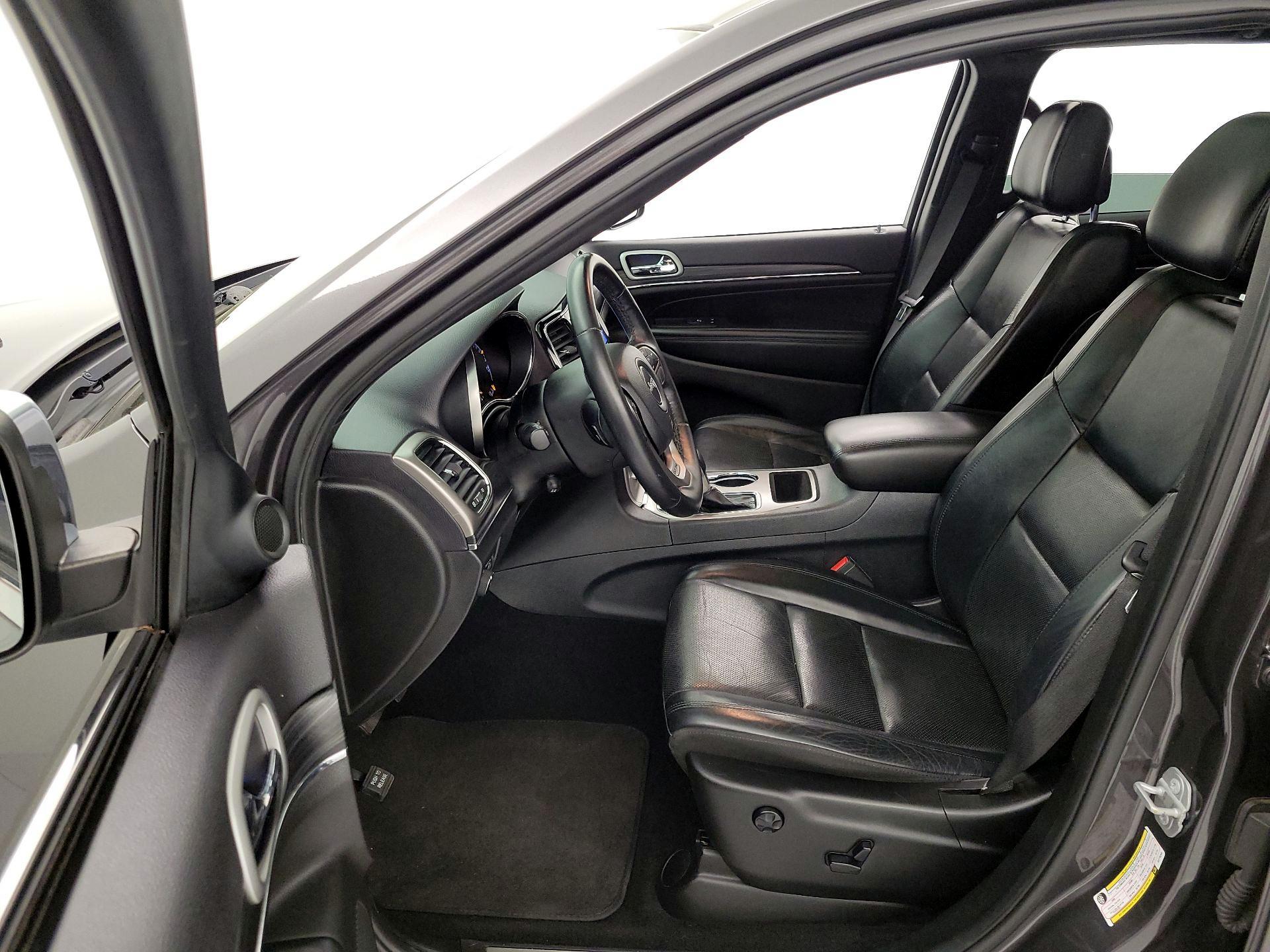 Thumbnail: 2019 Jeep Grand Cherokee - 11