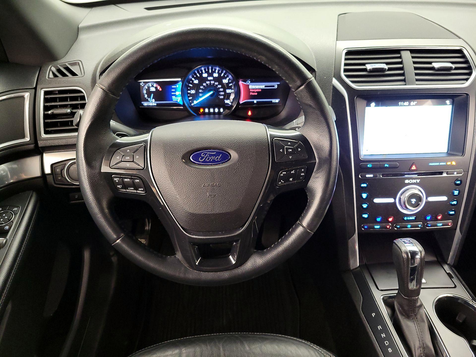 Thumbnail: 2017 Ford Explorer - 10