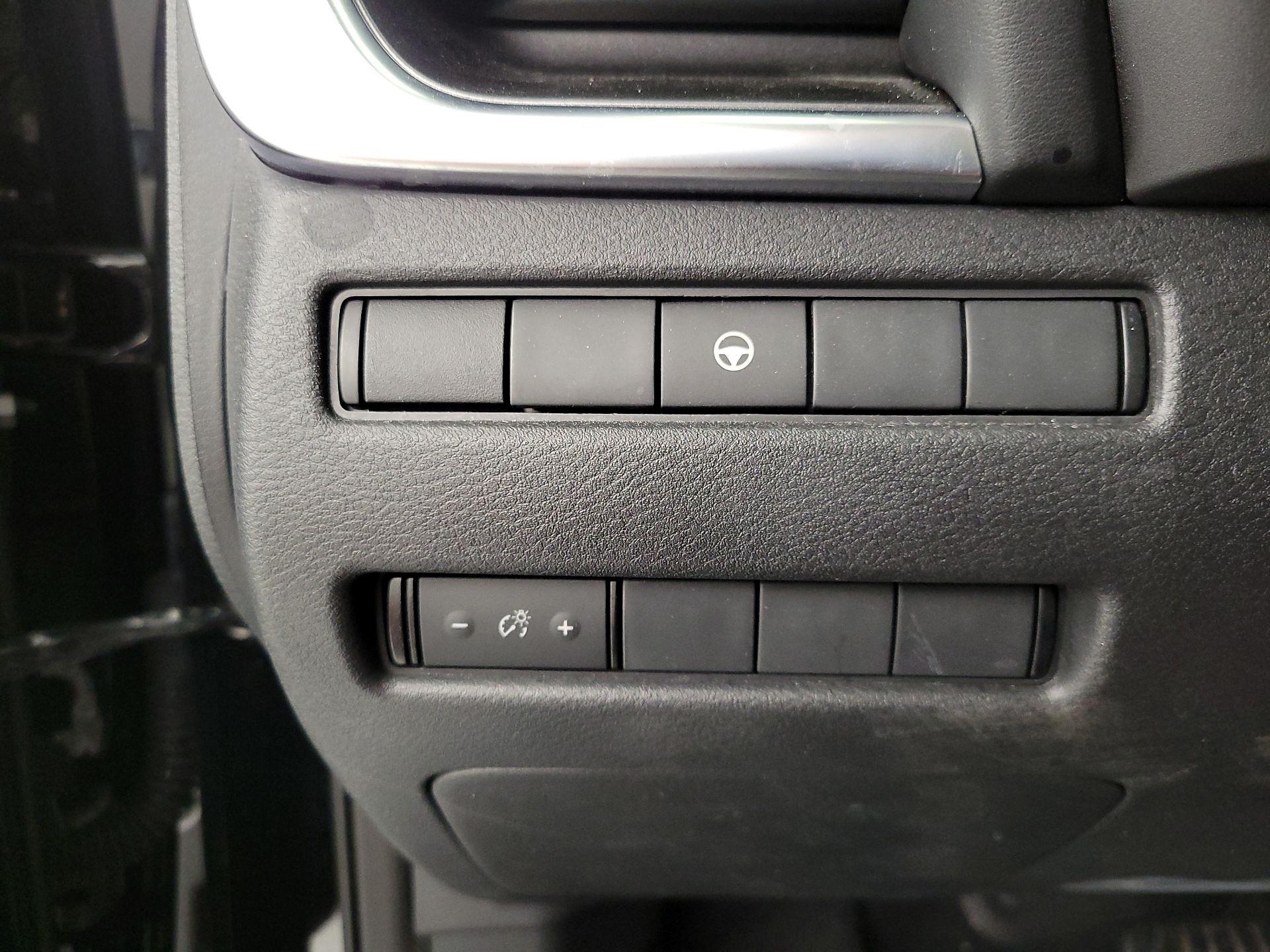 Thumbnail: 2022 Nissan Rogue - 13