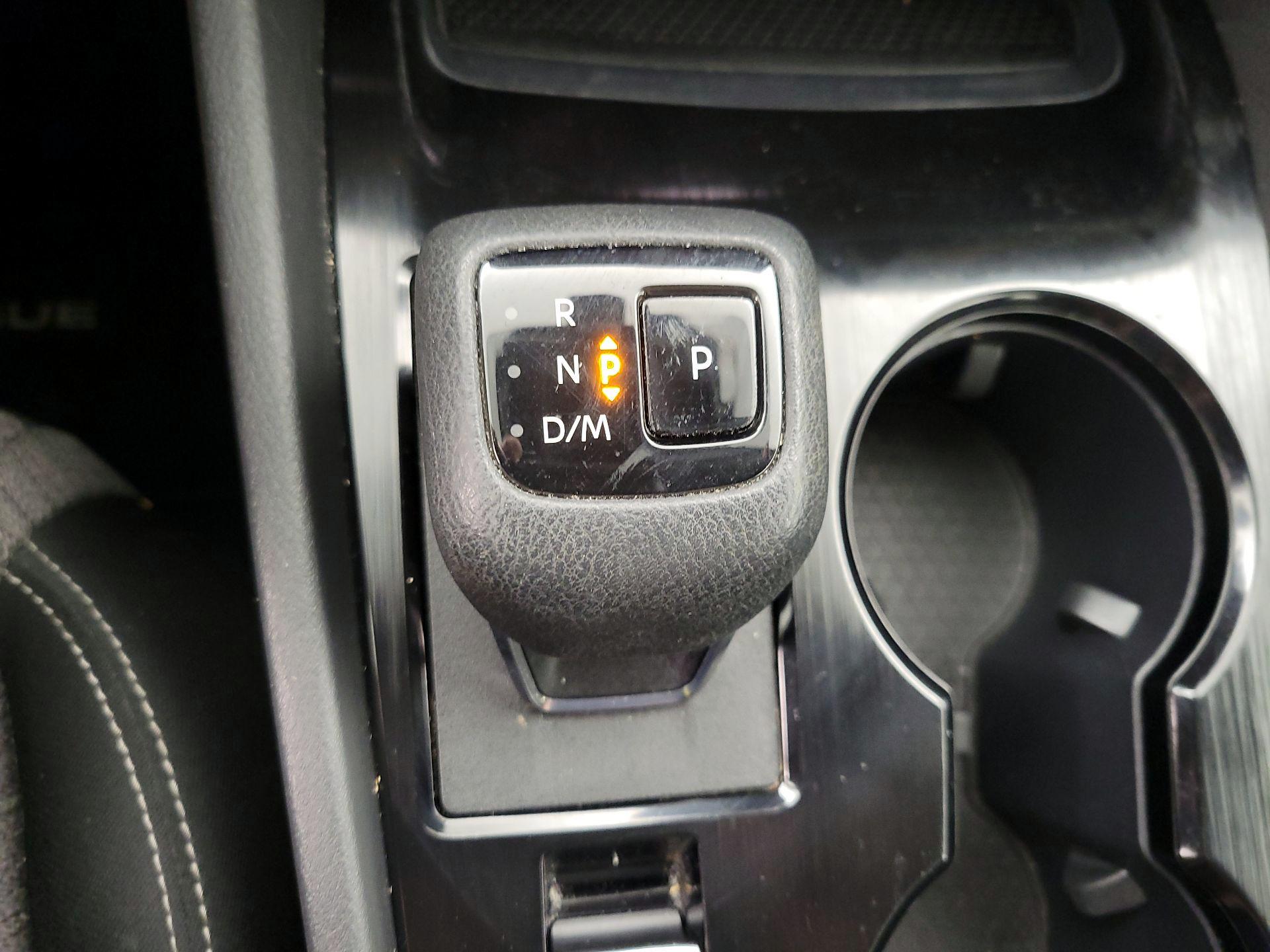 Thumbnail: 2022 Nissan Rogue - 17