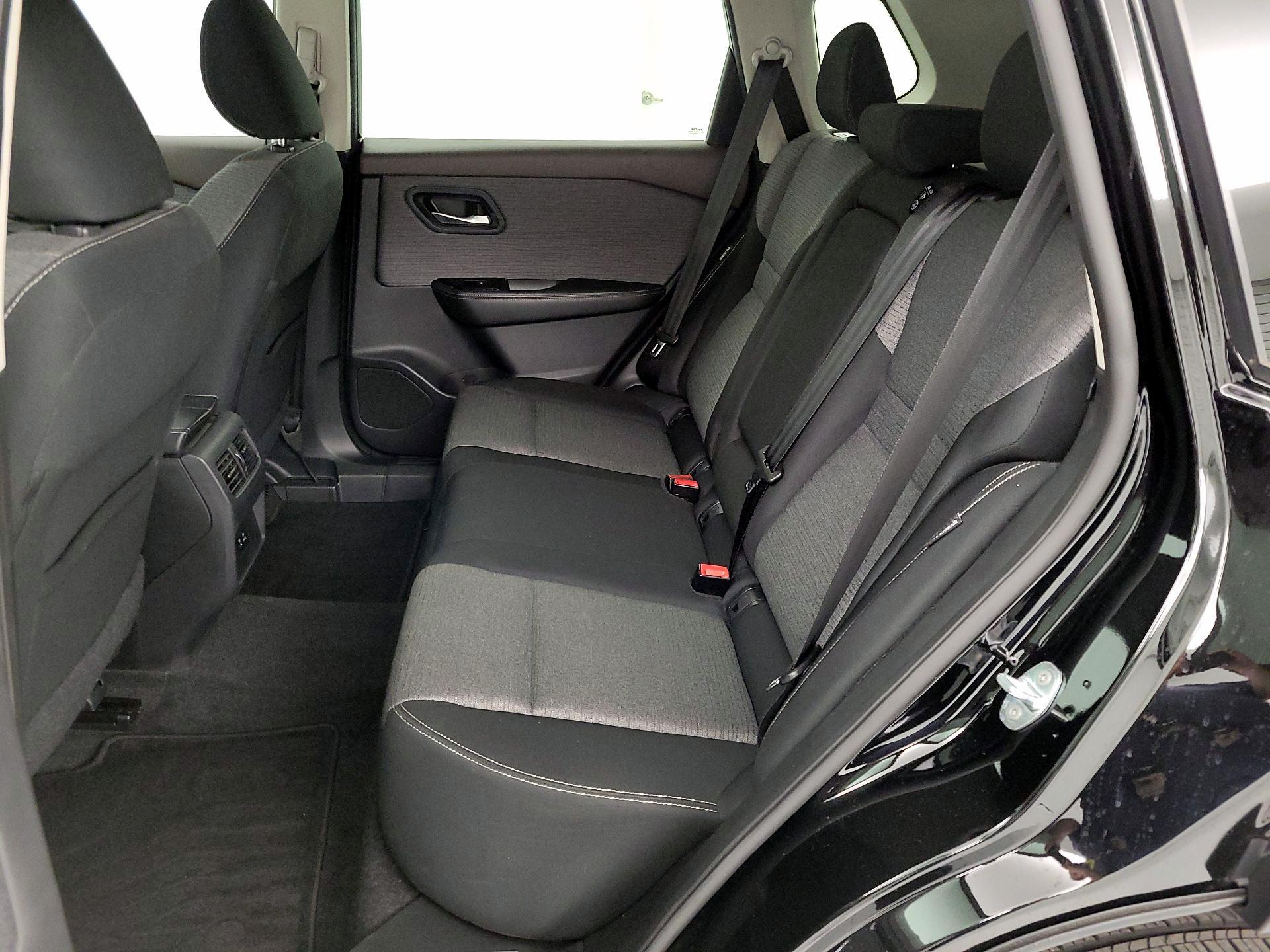 Thumbnail: 2022 Nissan Rogue - 19