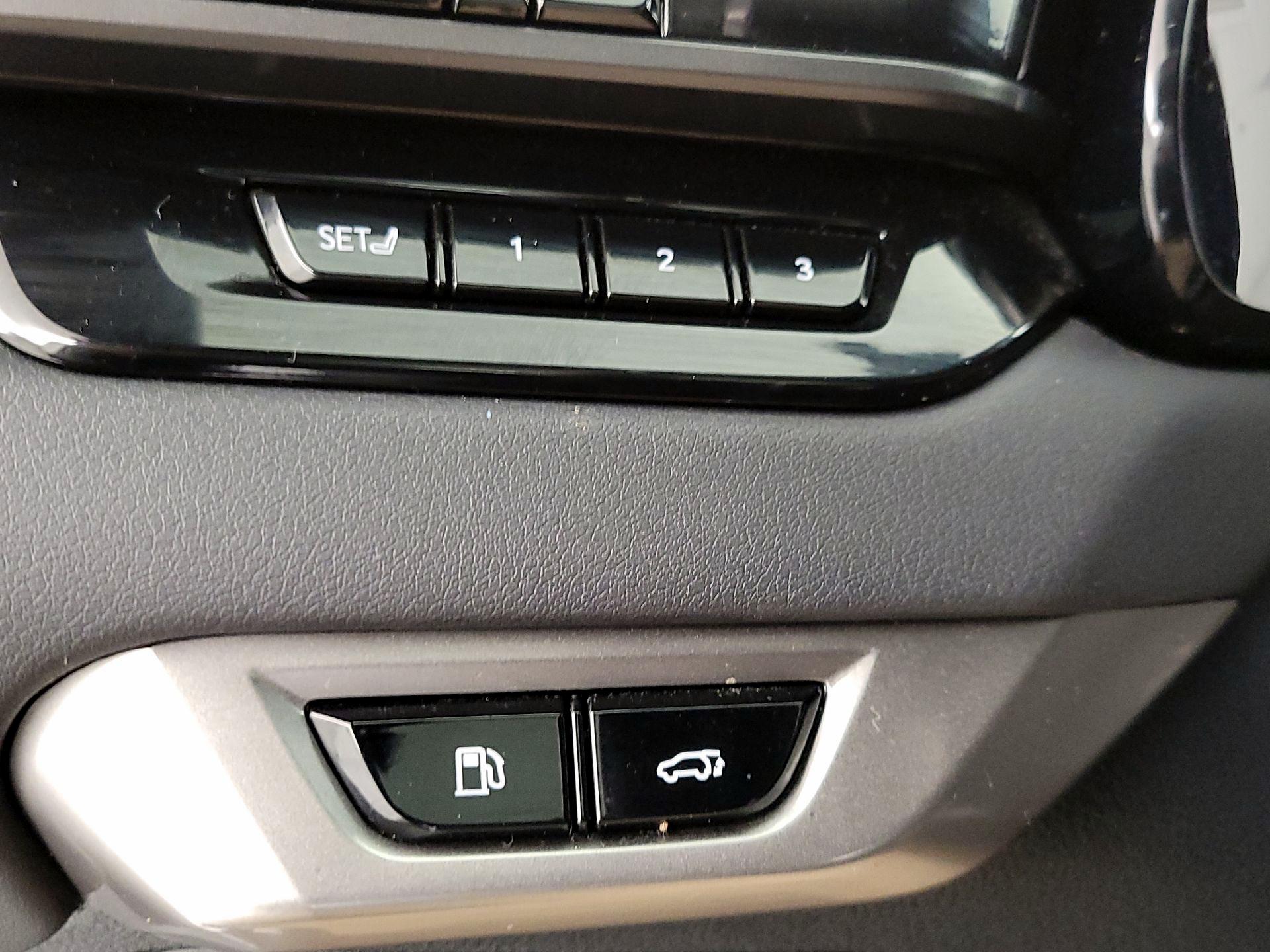 Thumbnail: 2023 Lexus RX - 13