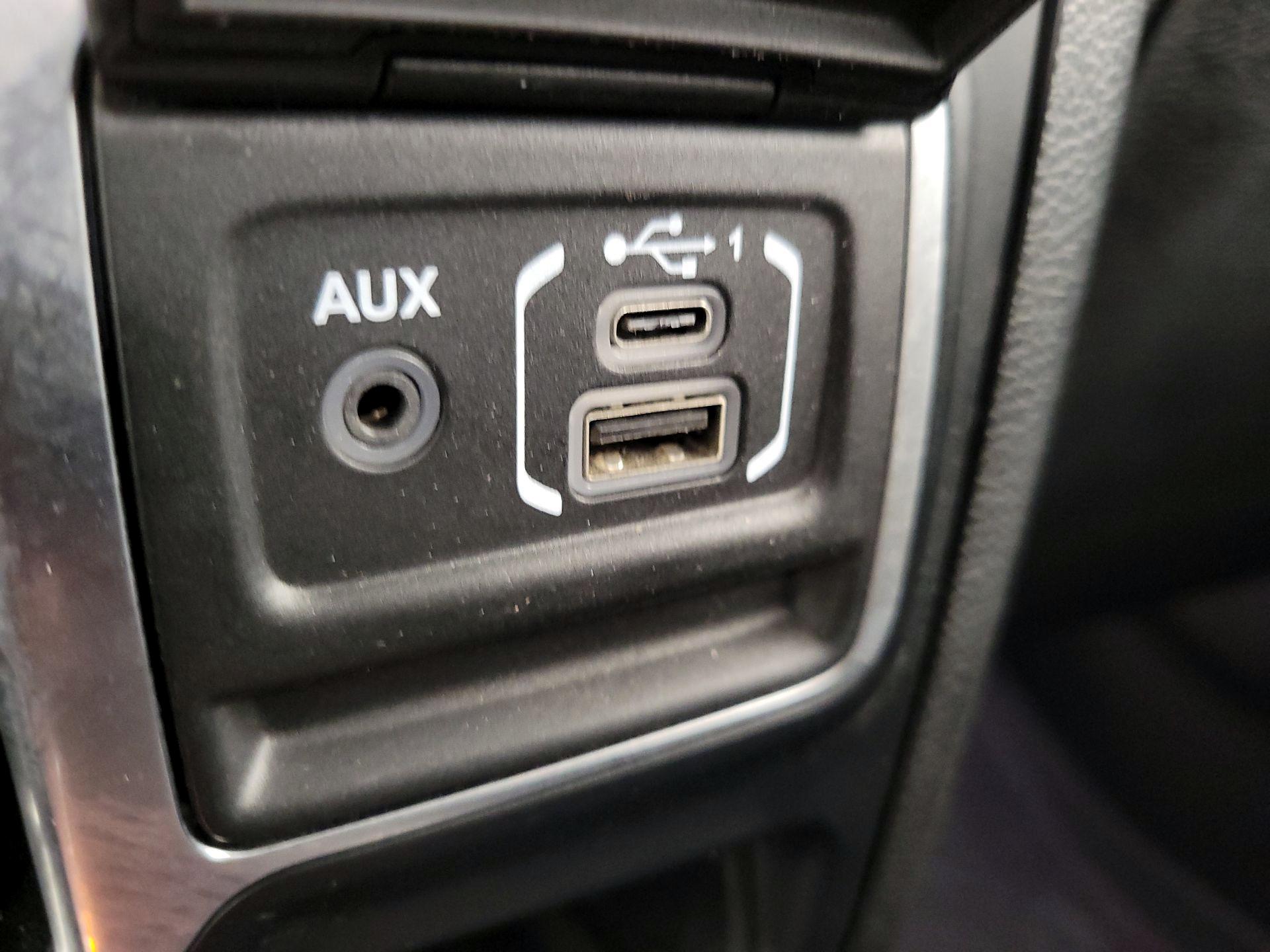 Thumbnail: 2023 Jeep Gladiator - 19