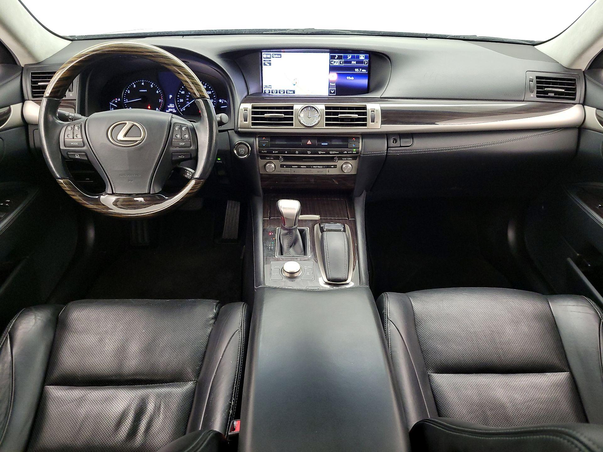 Thumbnail: 2015 Lexus LS - 9