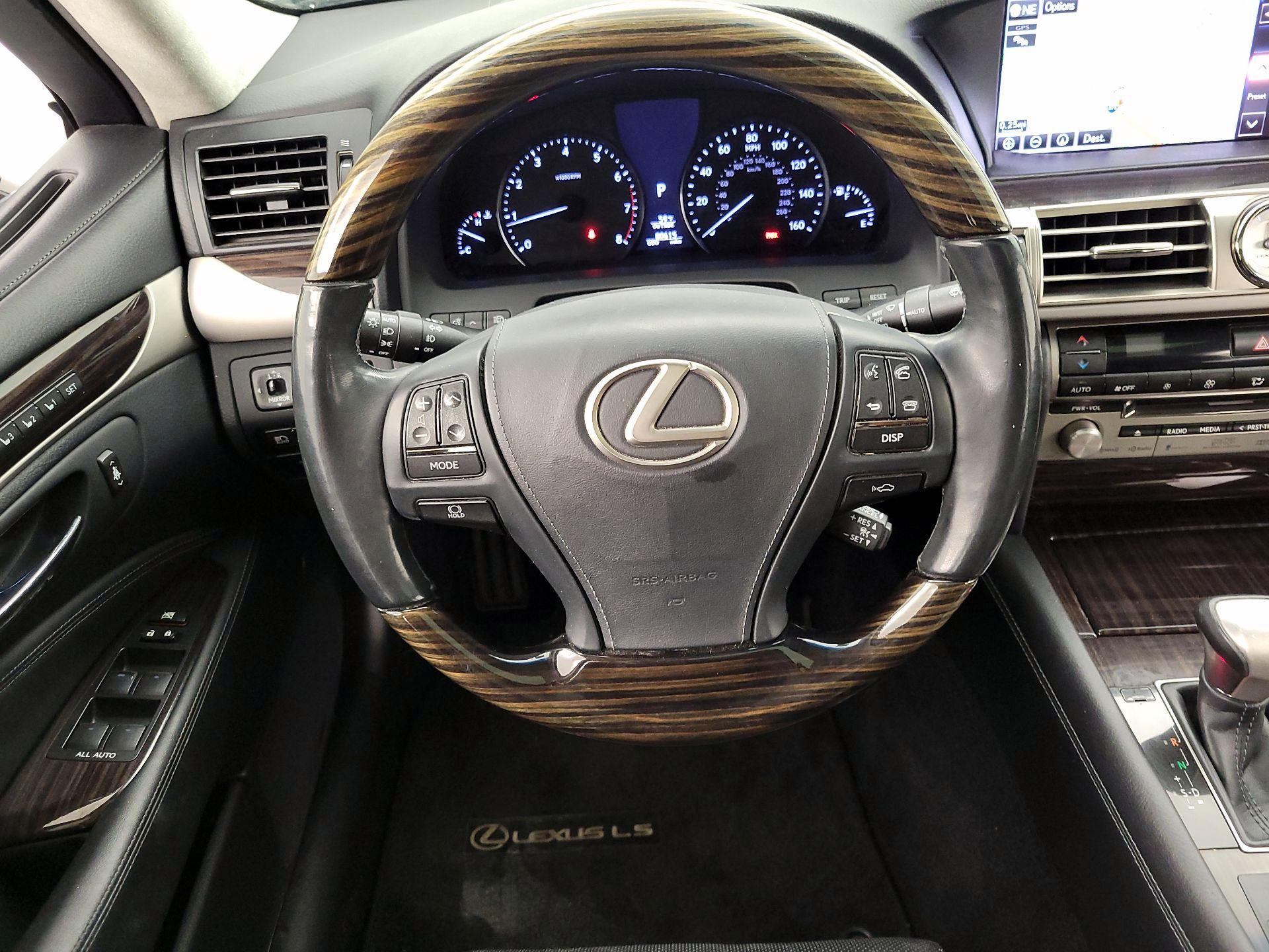 Thumbnail: 2015 Lexus LS - 10