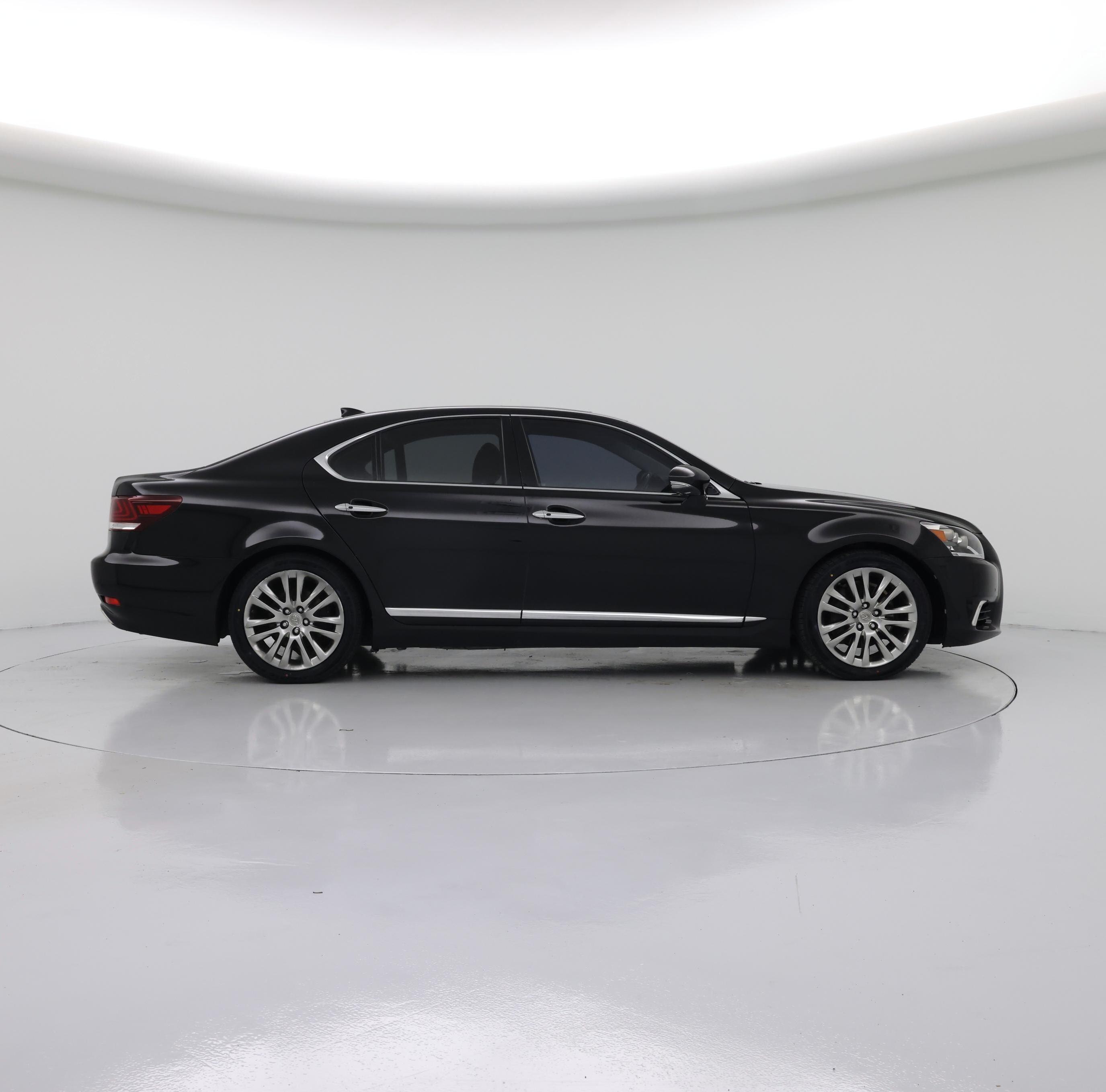 Thumbnail: 2015 Lexus LS - 7