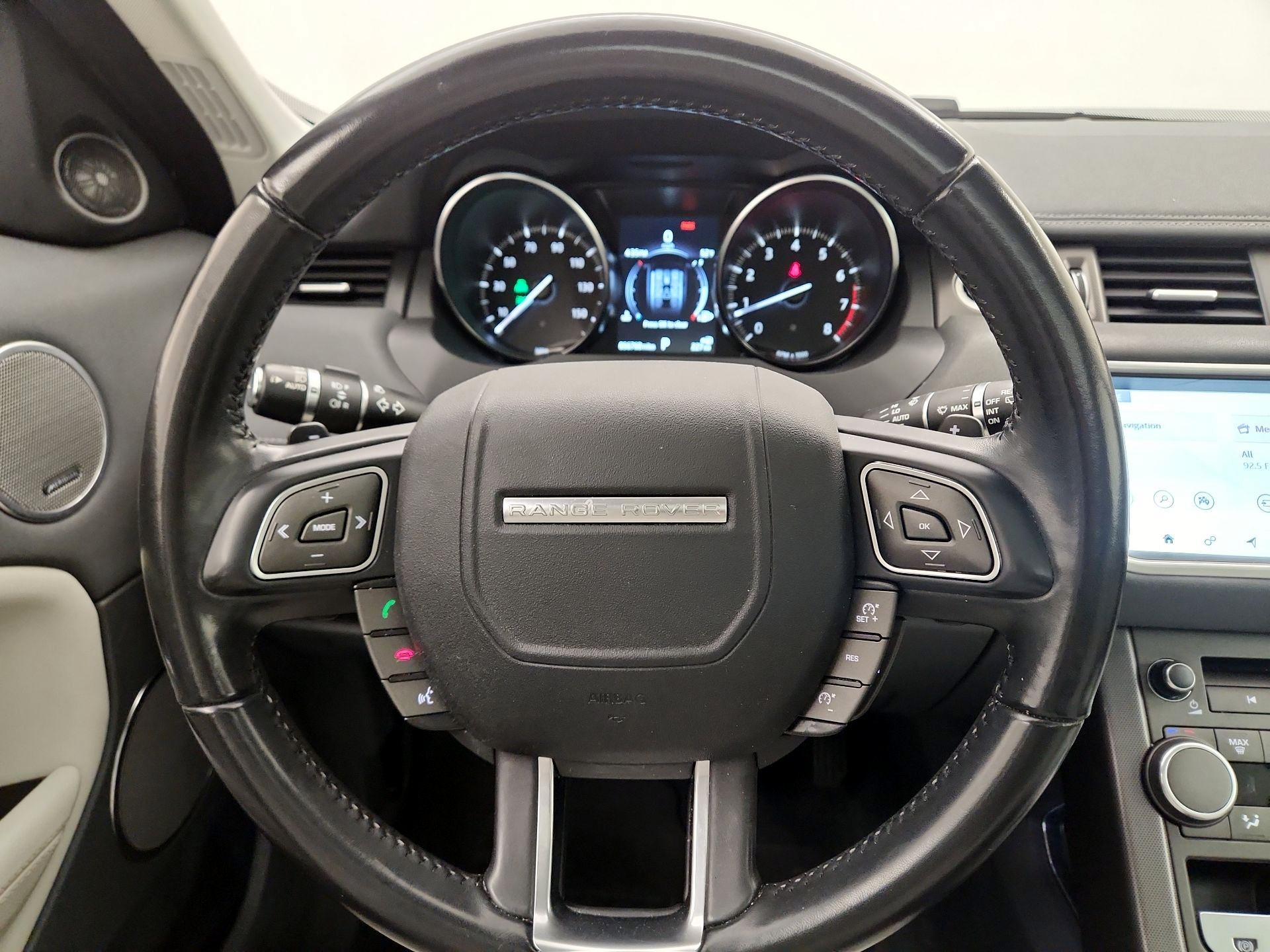 Thumbnail: 2018 Land Rover Range Rover Evoque - 10