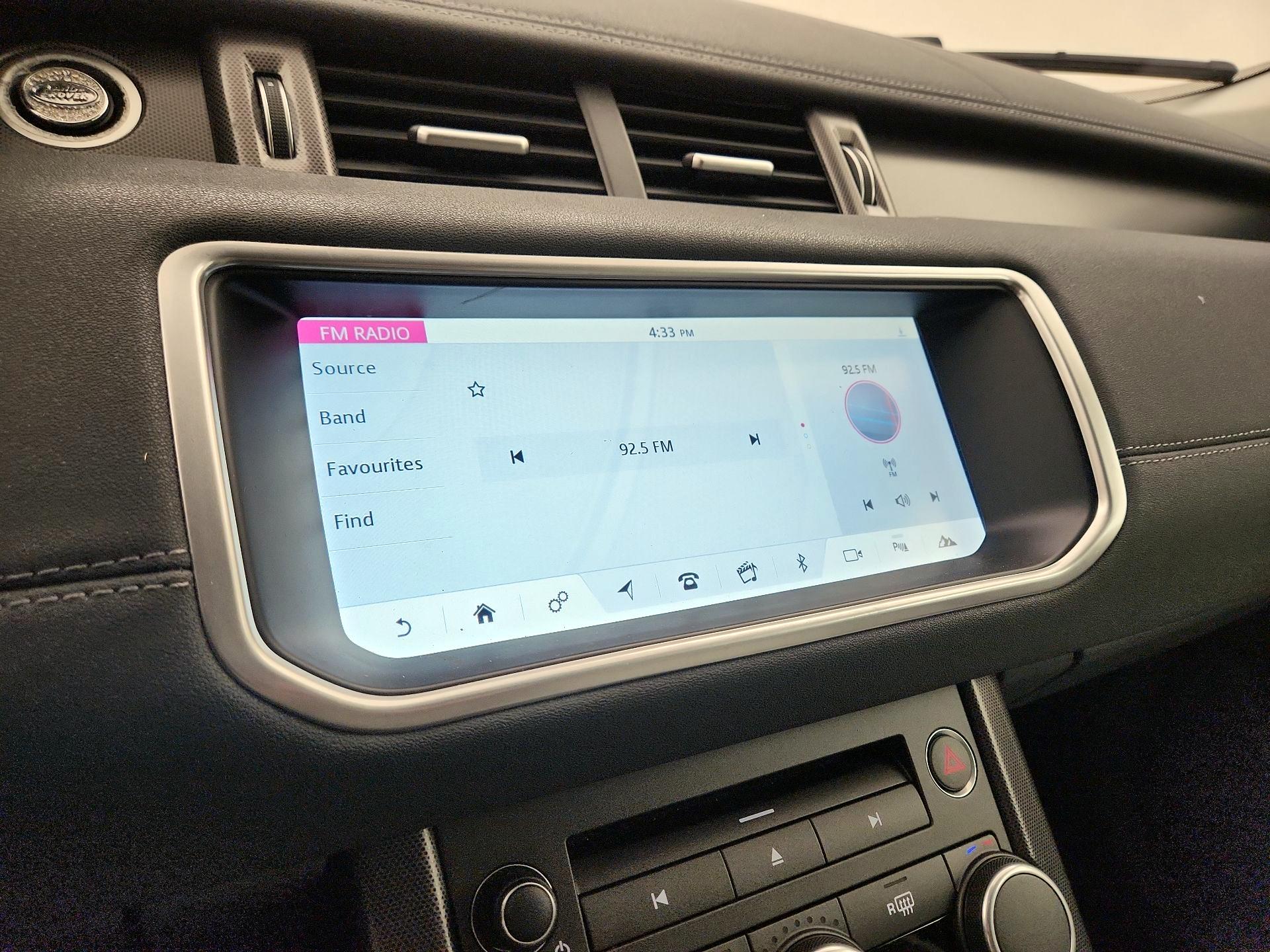 Thumbnail: 2018 Land Rover Range Rover Evoque - 16