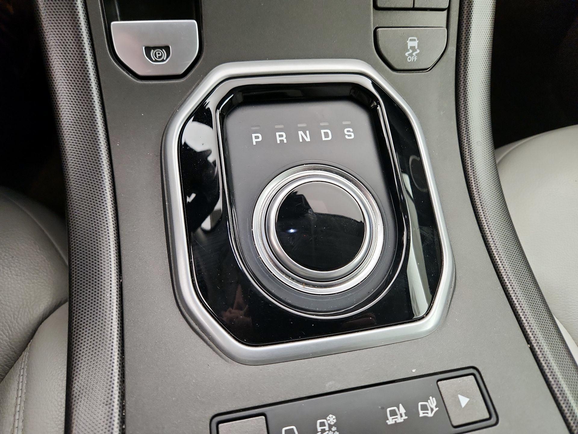 Thumbnail: 2018 Land Rover Range Rover Evoque - 18