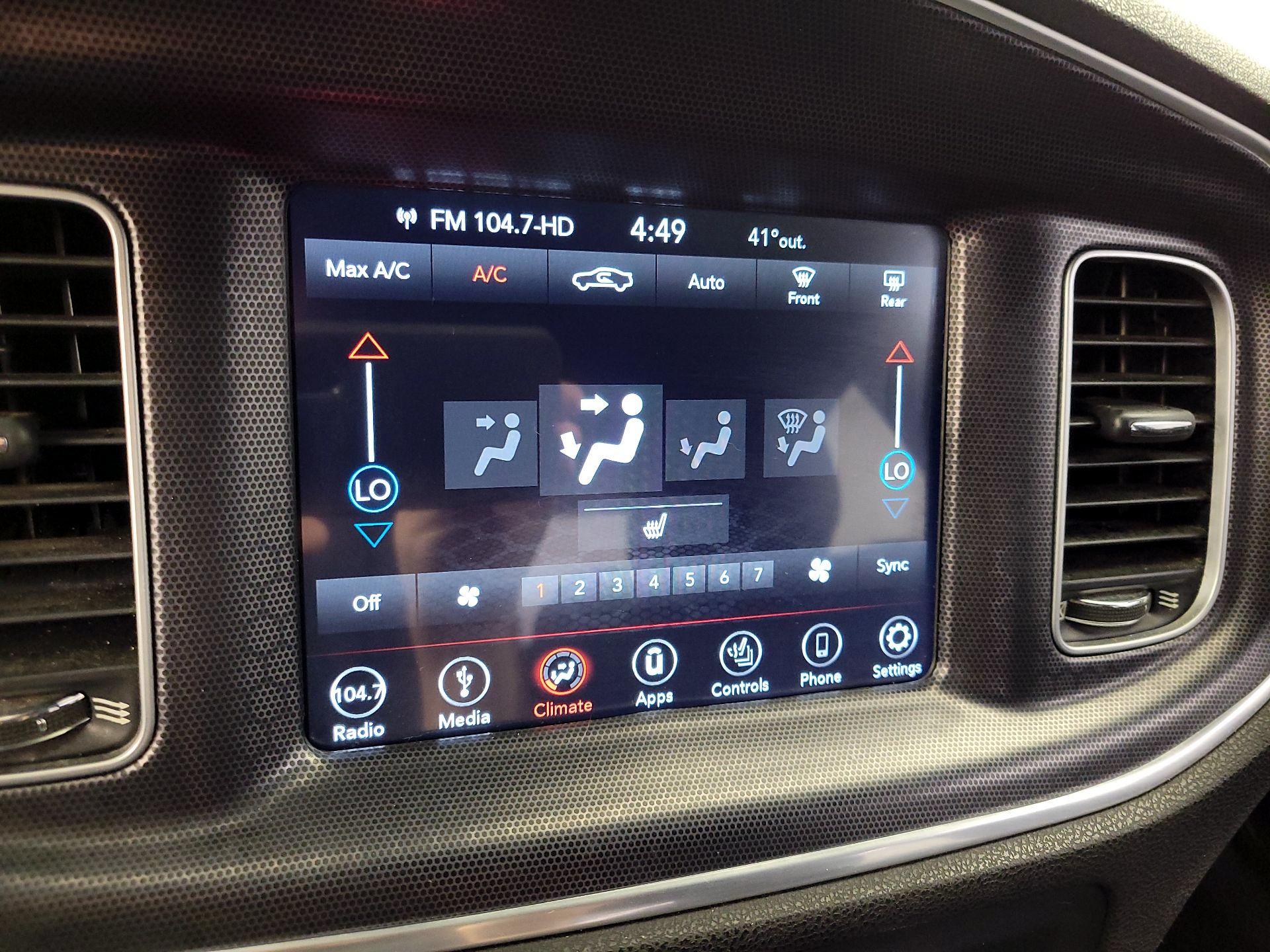 Thumbnail: 2018 Dodge Charger - 16