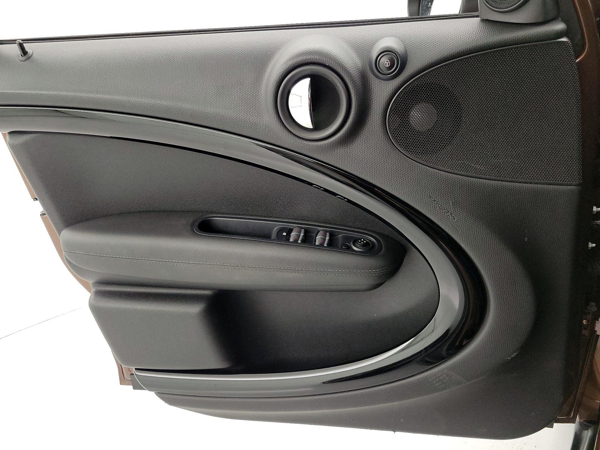 Thumbnail: 2016 MINI Cooper Countryman - 12