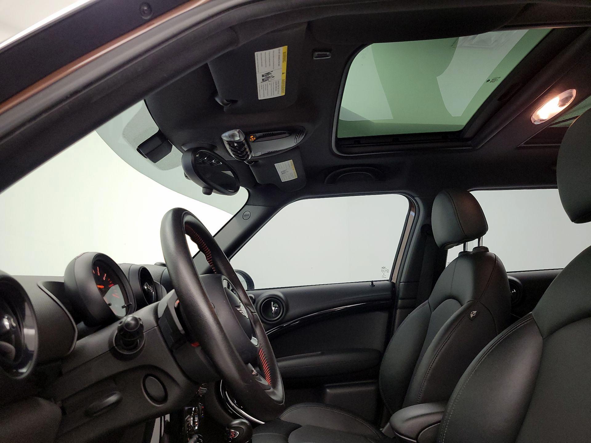 Thumbnail: 2016 MINI Cooper Countryman - 18