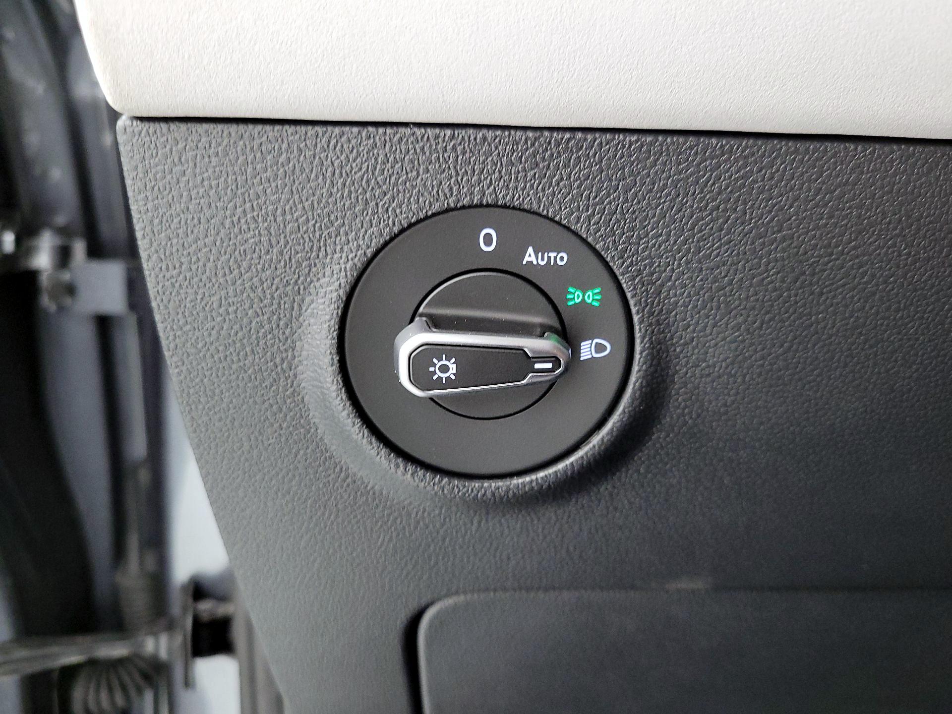 Thumbnail: 2025 Volkswagen Taos - 13