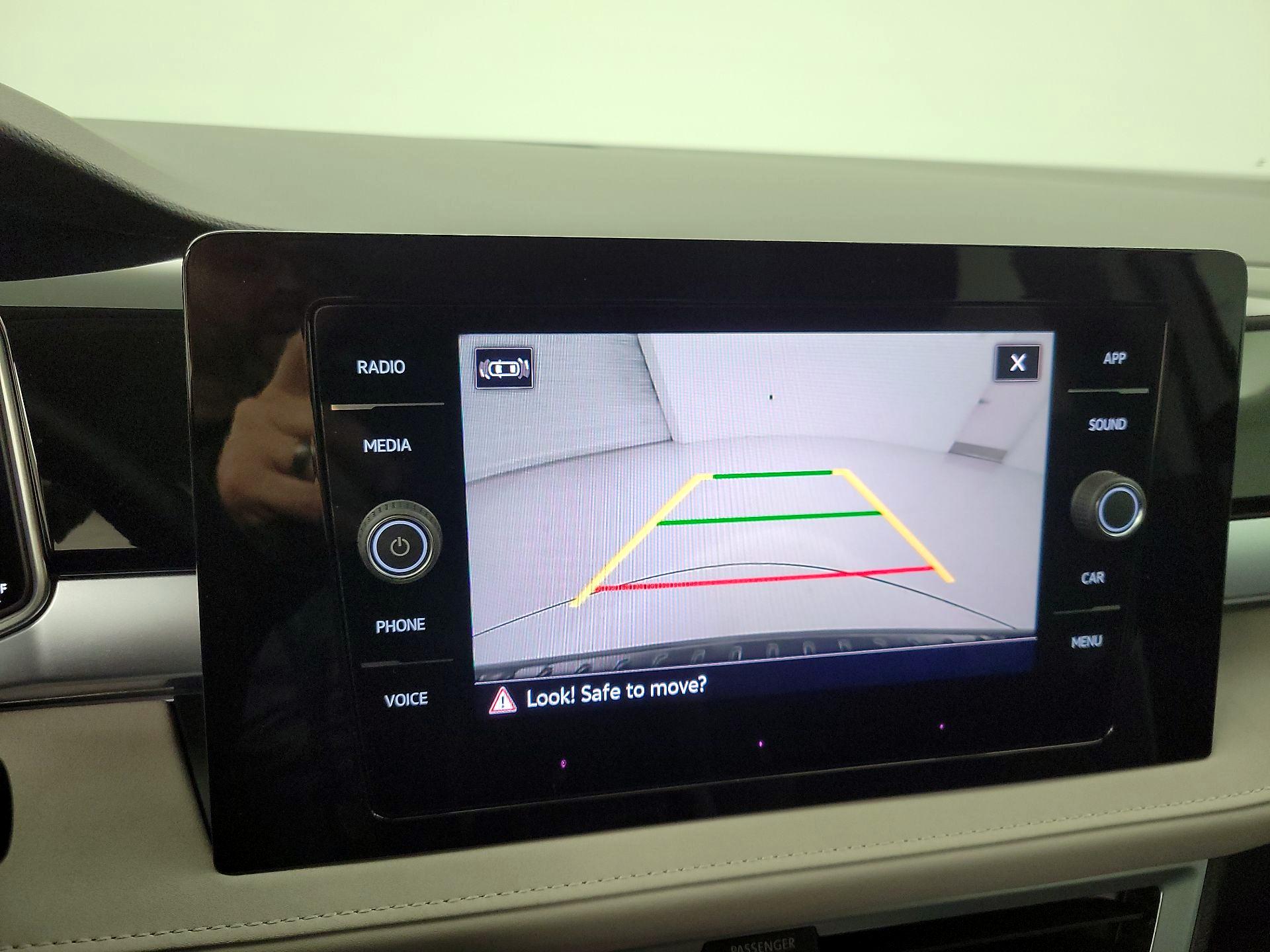 Thumbnail: 2025 Volkswagen Taos - 14