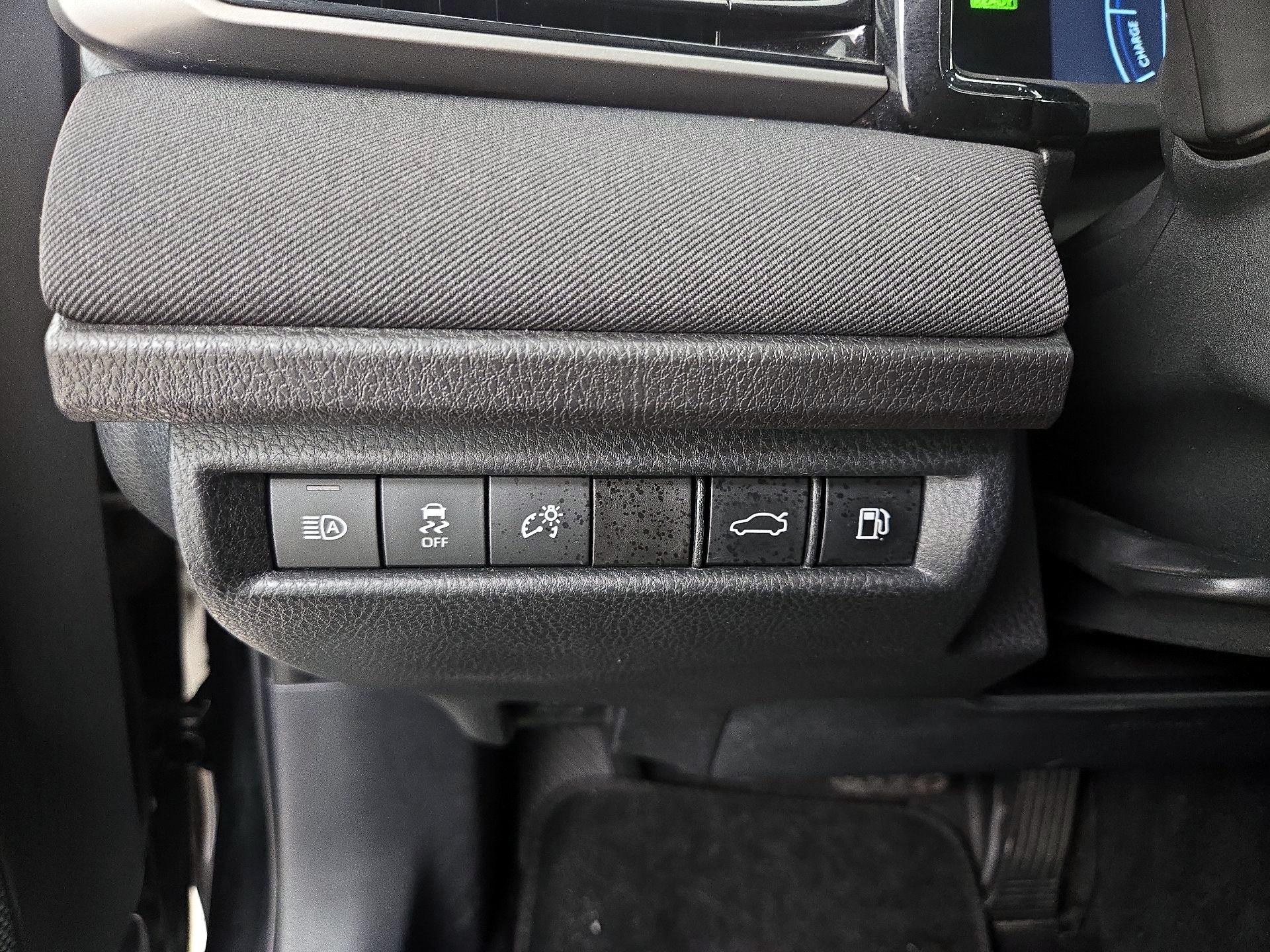 Thumbnail: 2025 Toyota Camry - 13