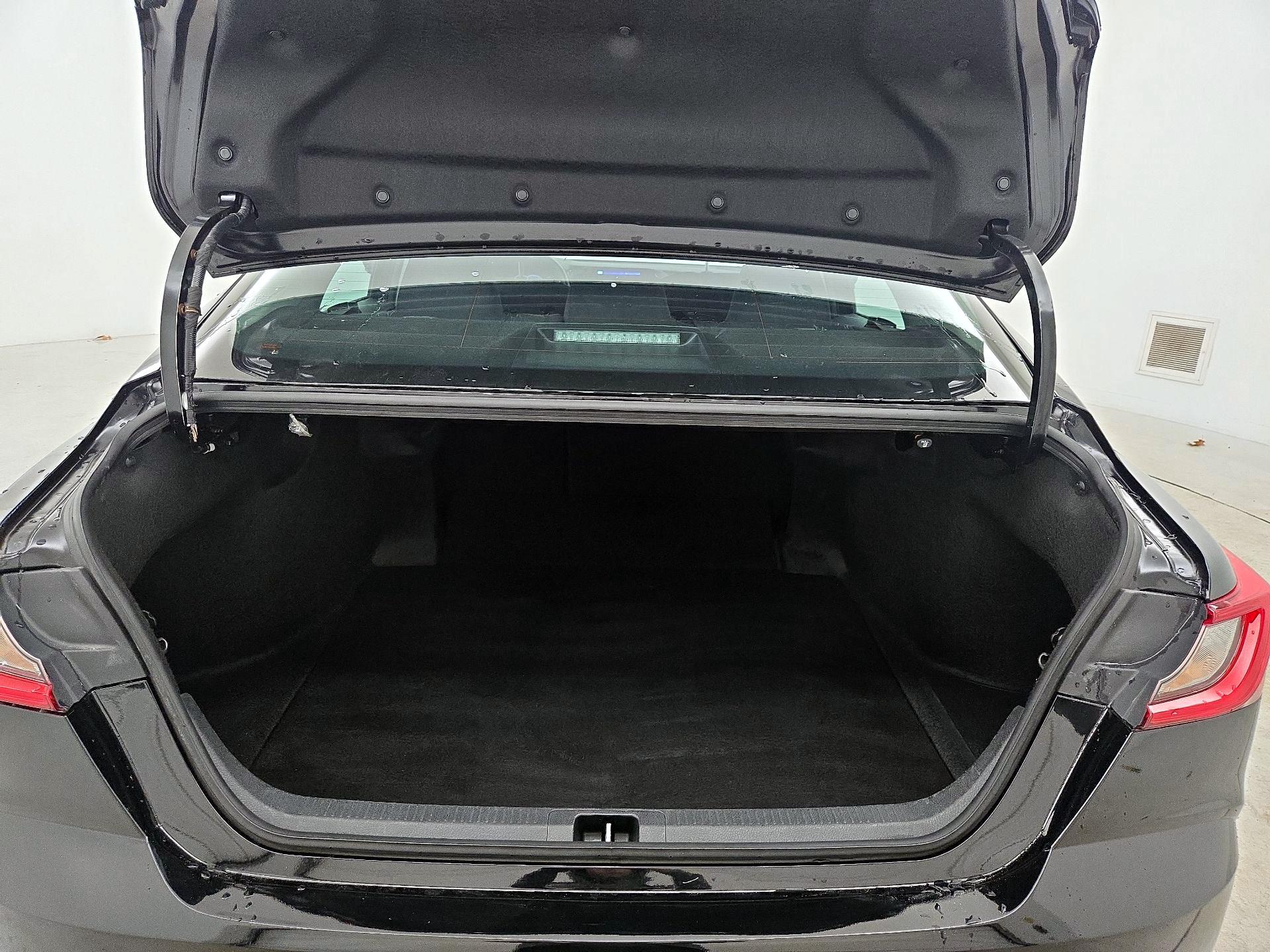 Thumbnail: 2025 Toyota Camry - 20