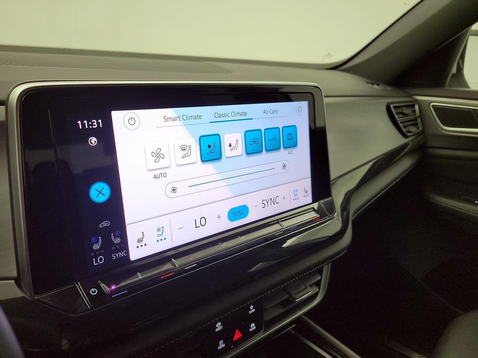 Thumbnail: 2025 Volkswagen Atlas - 16