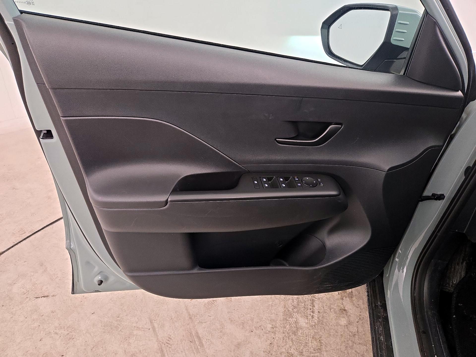 Thumbnail: 2025 Hyundai Kona - 12