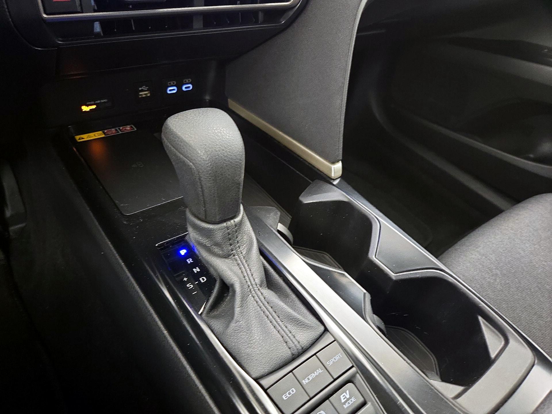 Thumbnail: 2025 Toyota Camry - 17