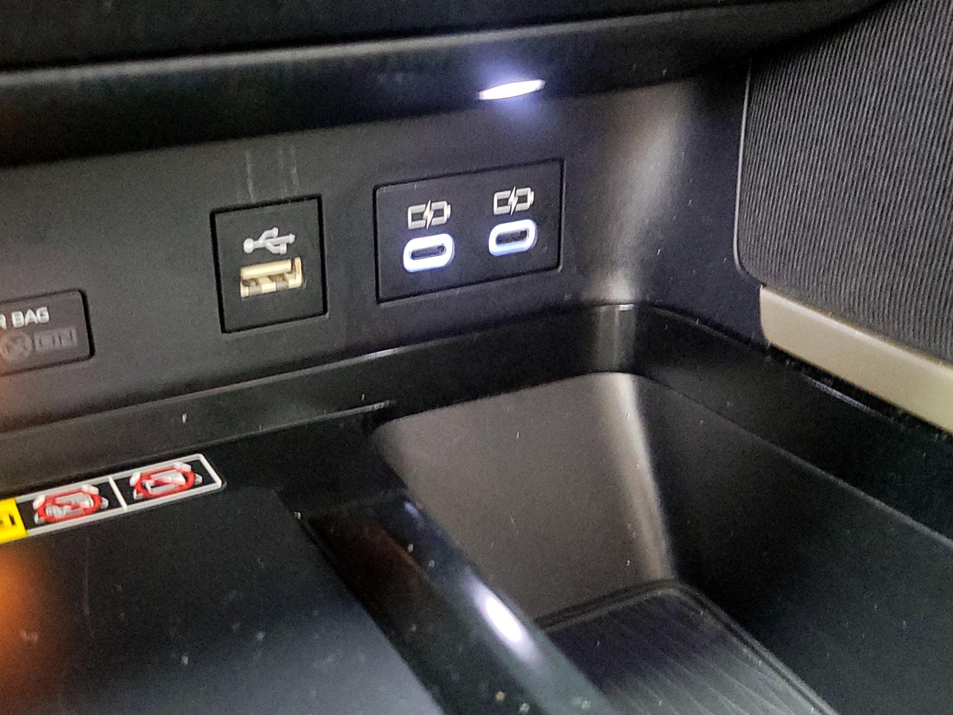 Thumbnail: 2025 Toyota Camry - 18