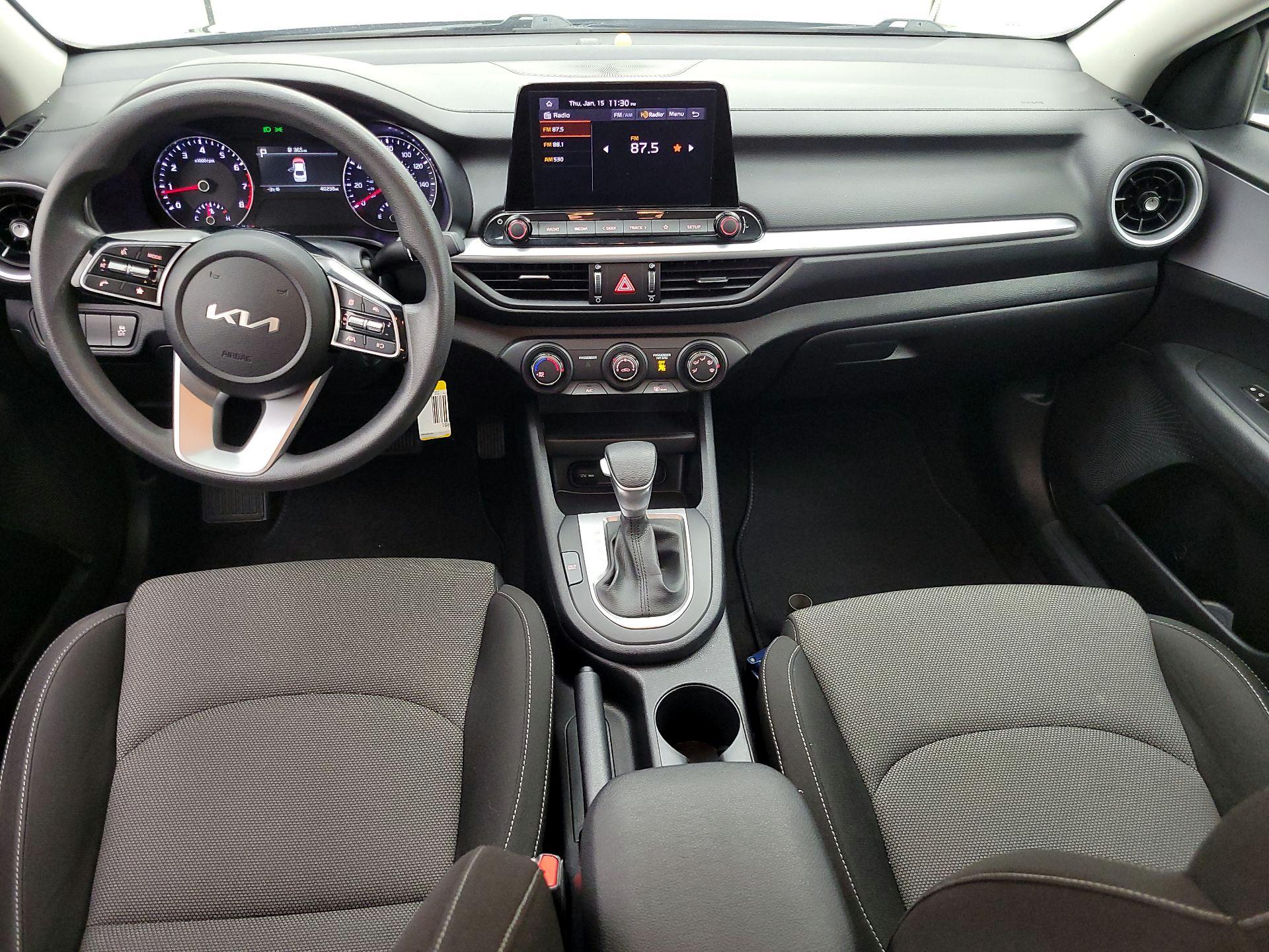 Thumbnail: 2024 Kia Forte - 9