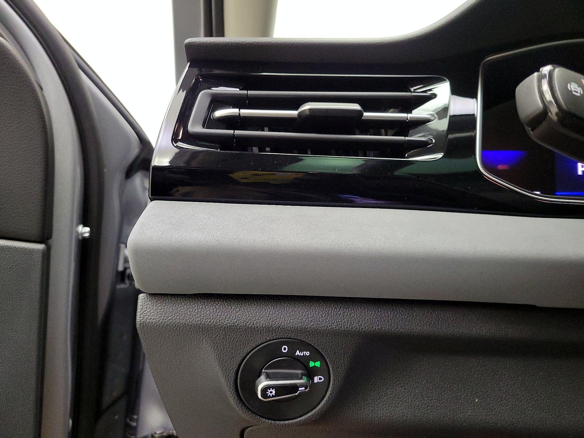 Thumbnail: 2025 Volkswagen Jetta - 13