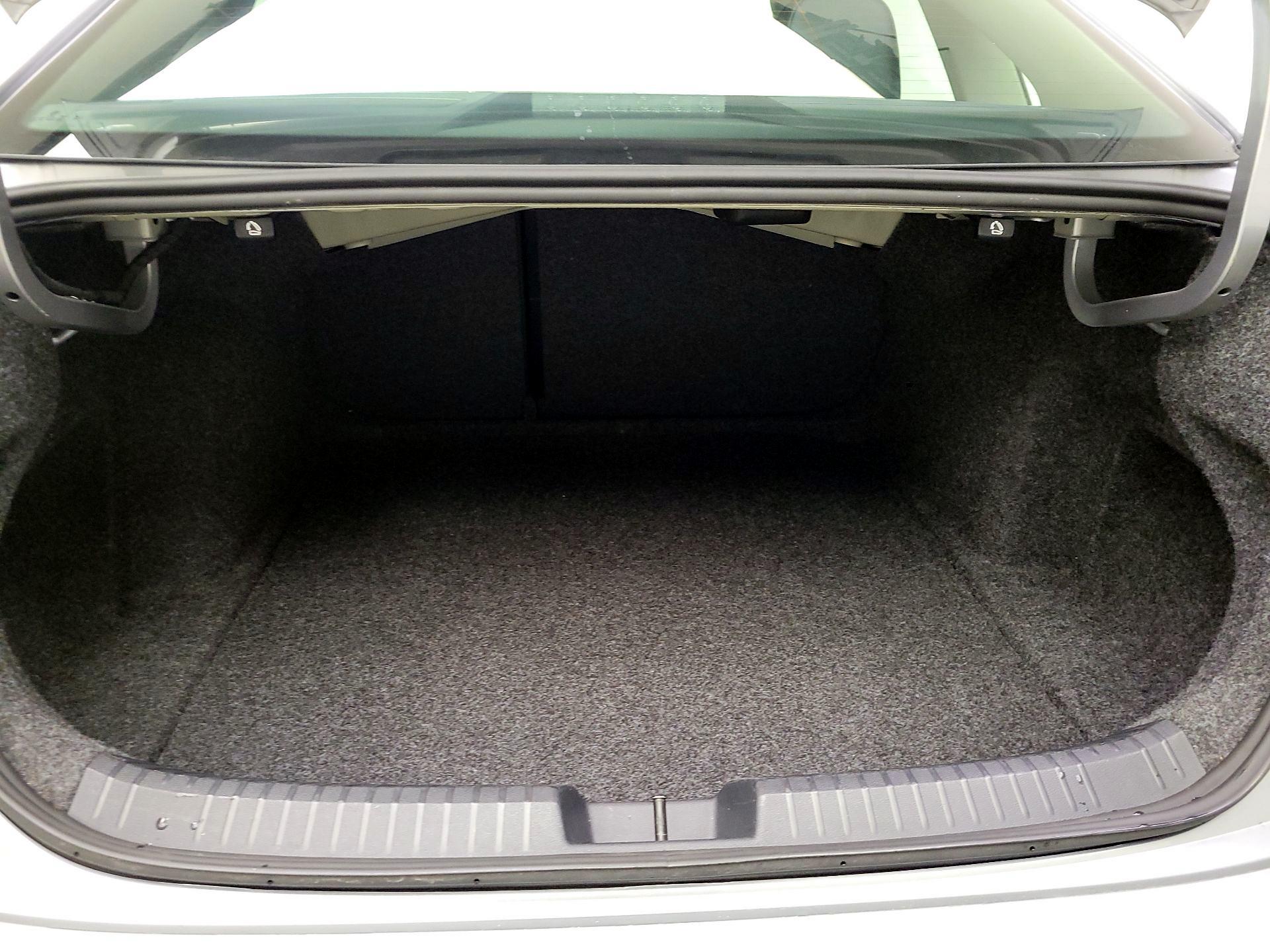 Thumbnail: 2025 Volkswagen Jetta - 20