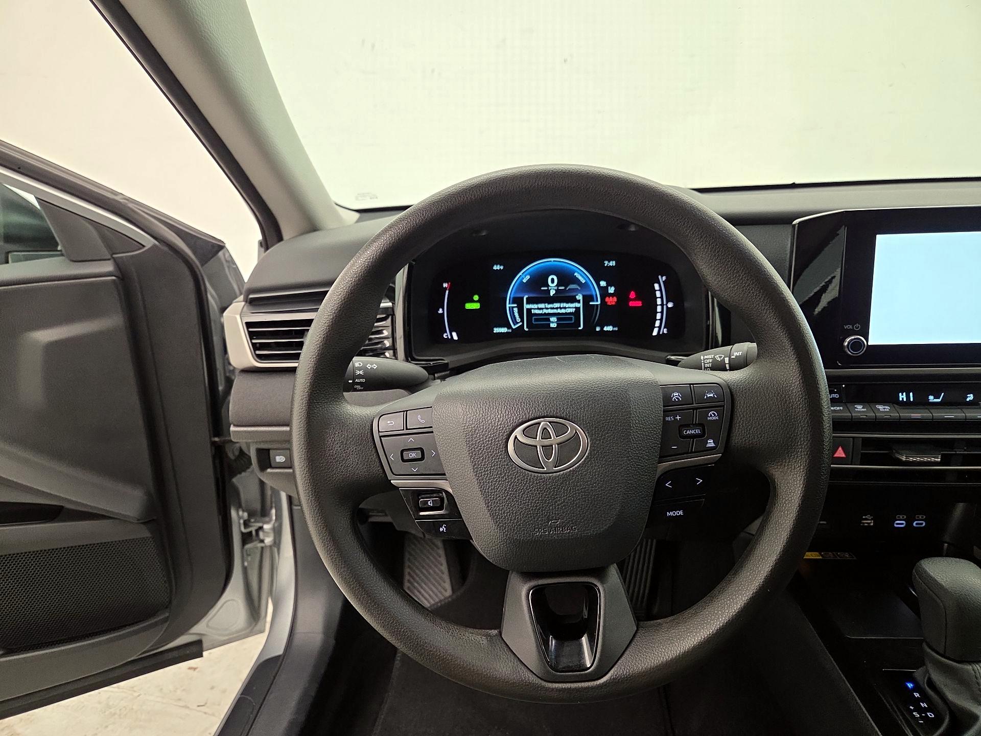 Thumbnail: 2025 Toyota Camry - 10