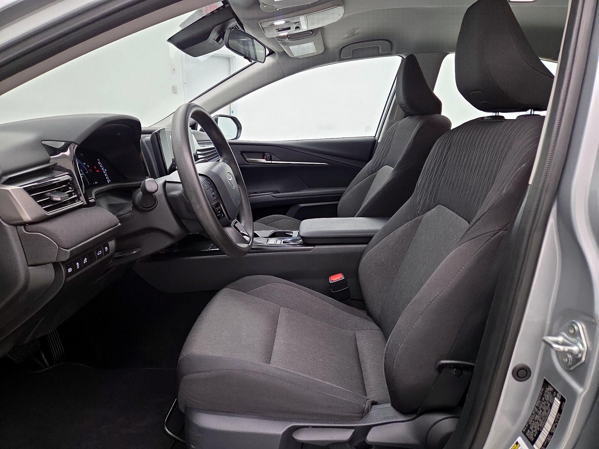 Thumbnail: 2025 Toyota Camry - 11