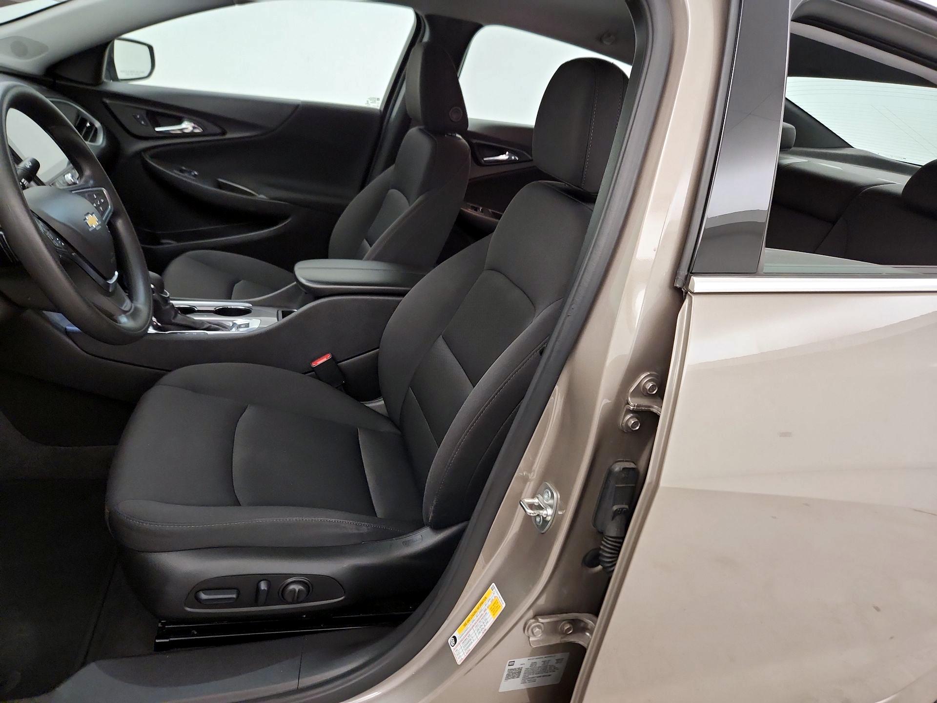 Thumbnail: 2024 Chevrolet Malibu - 11