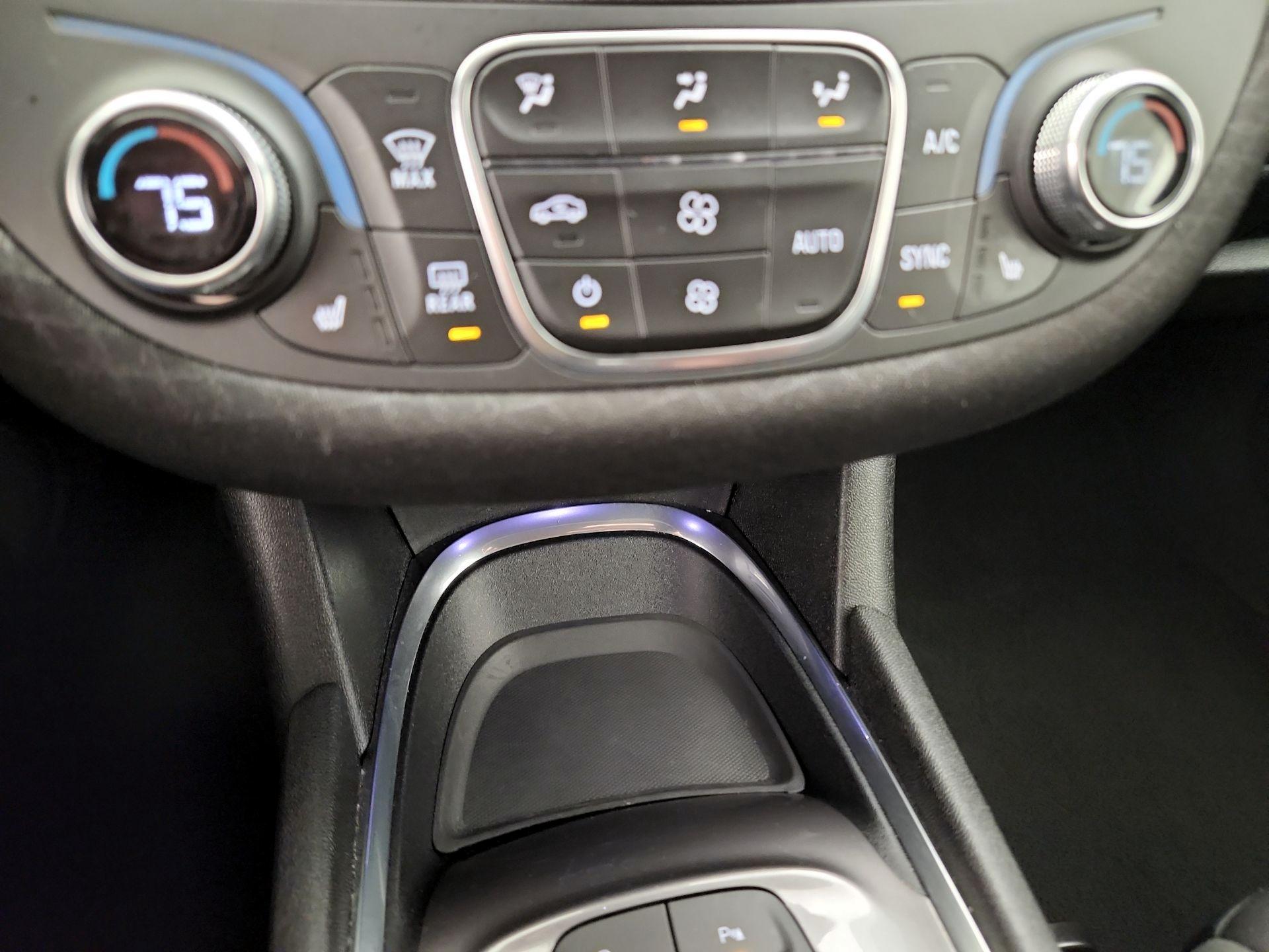 Thumbnail: 2024 Chevrolet Malibu - 16