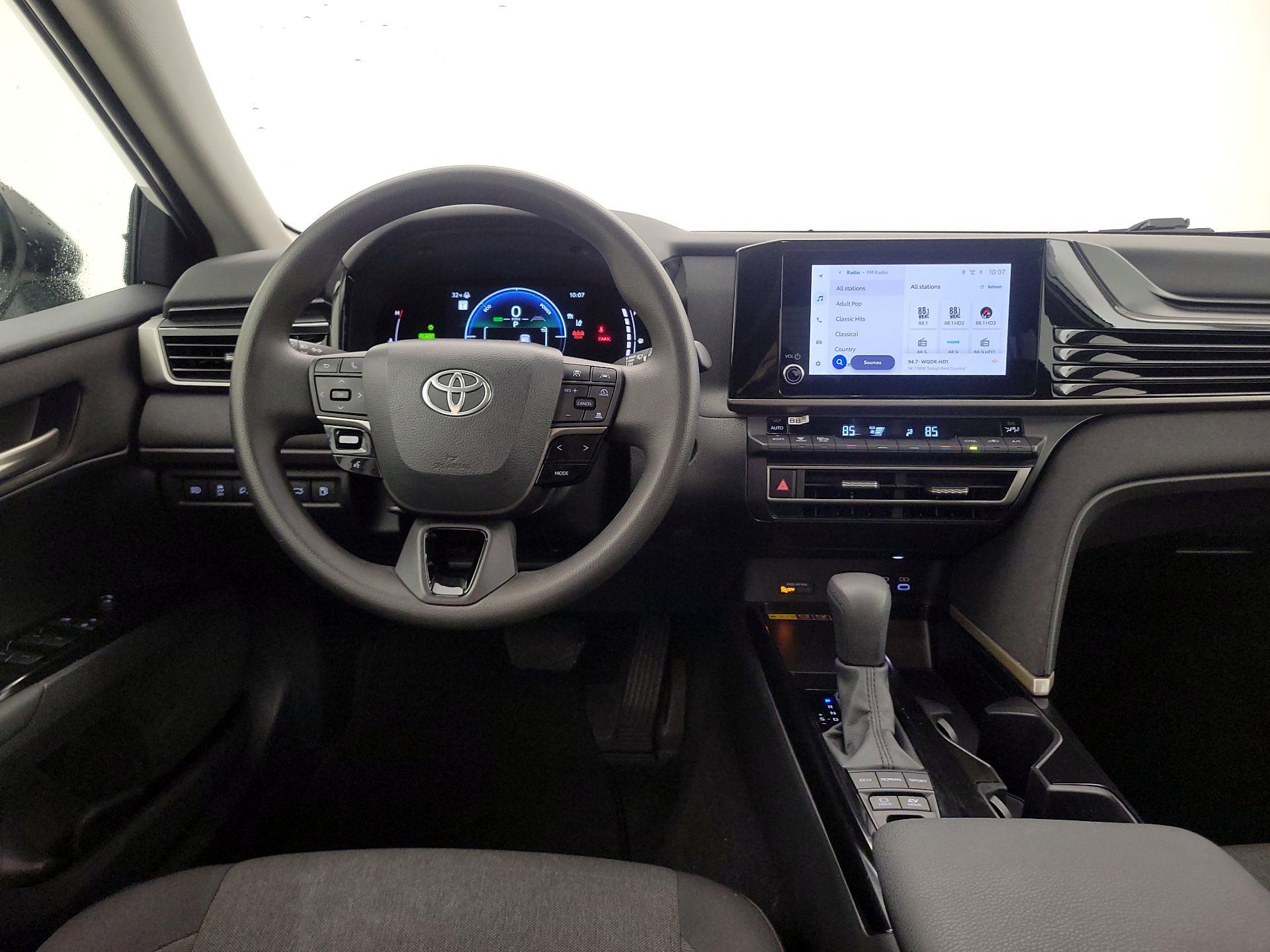 Thumbnail: 2025 Toyota Camry - 10