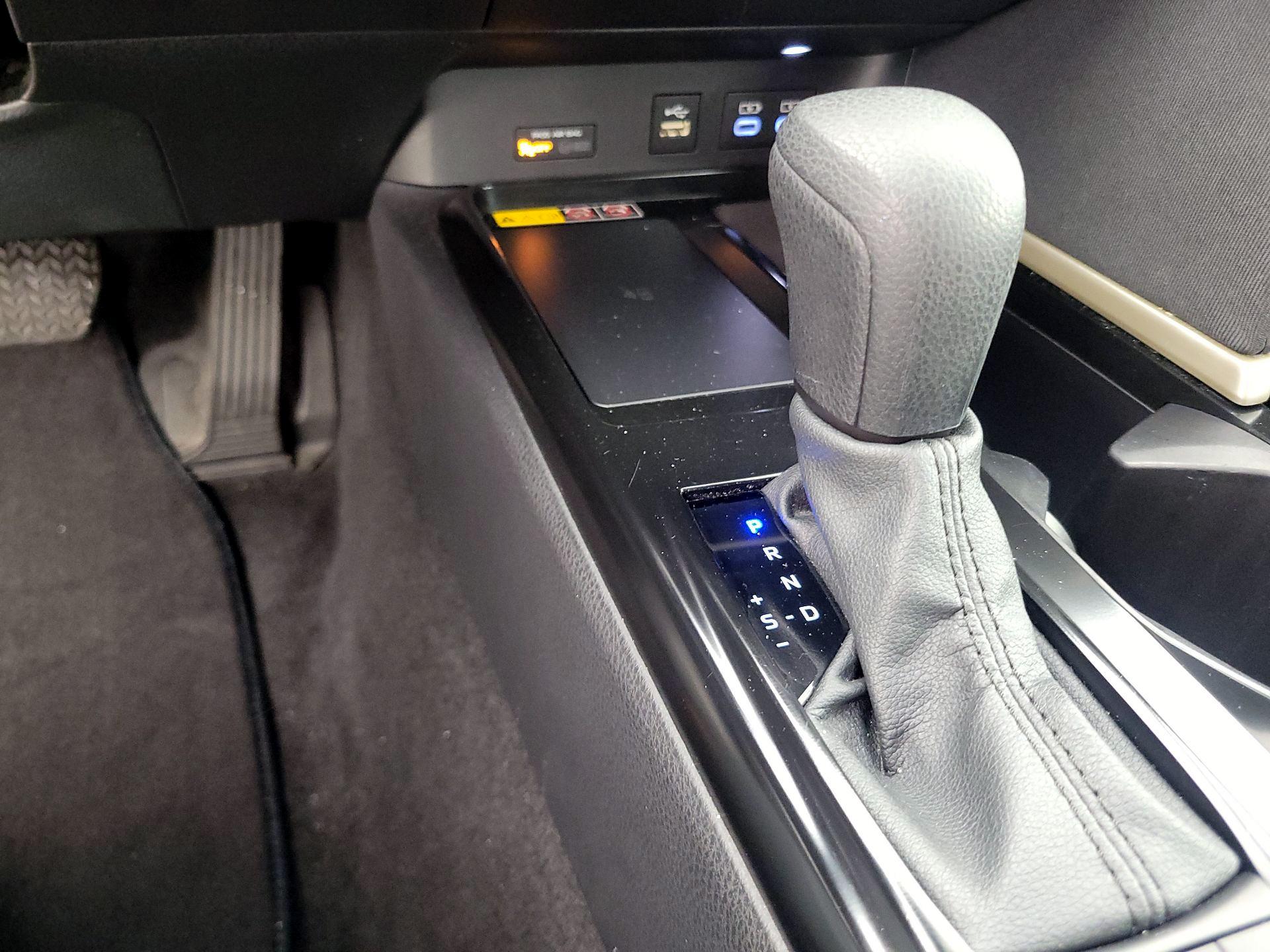 Thumbnail: 2025 Toyota Camry - 17