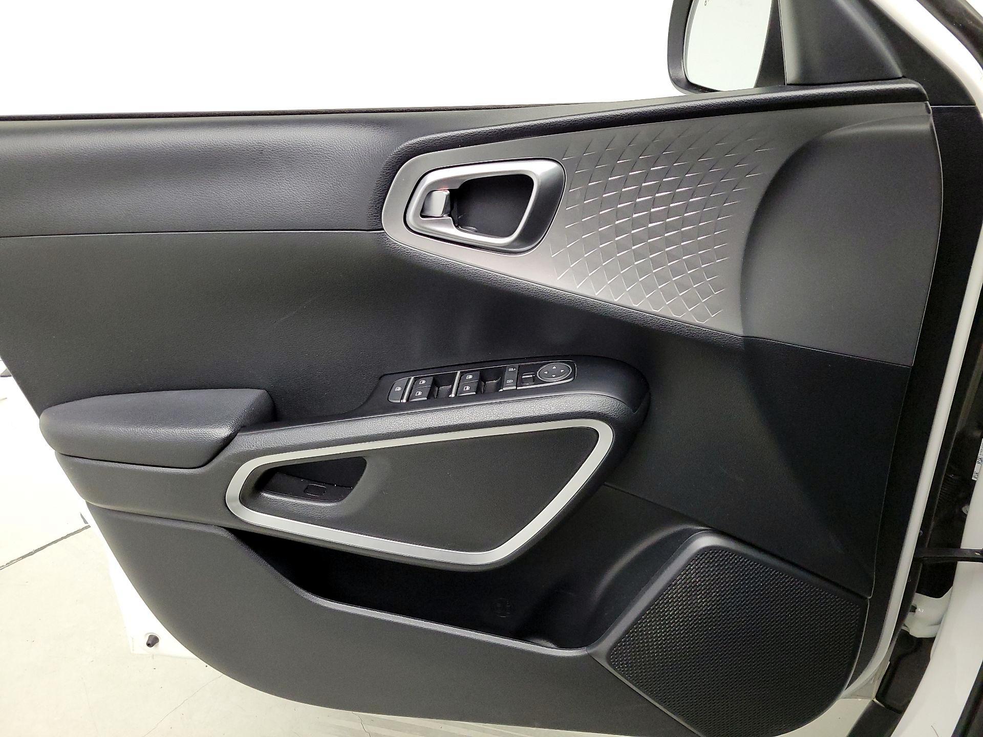 Thumbnail: 2025 Kia Soul - 12