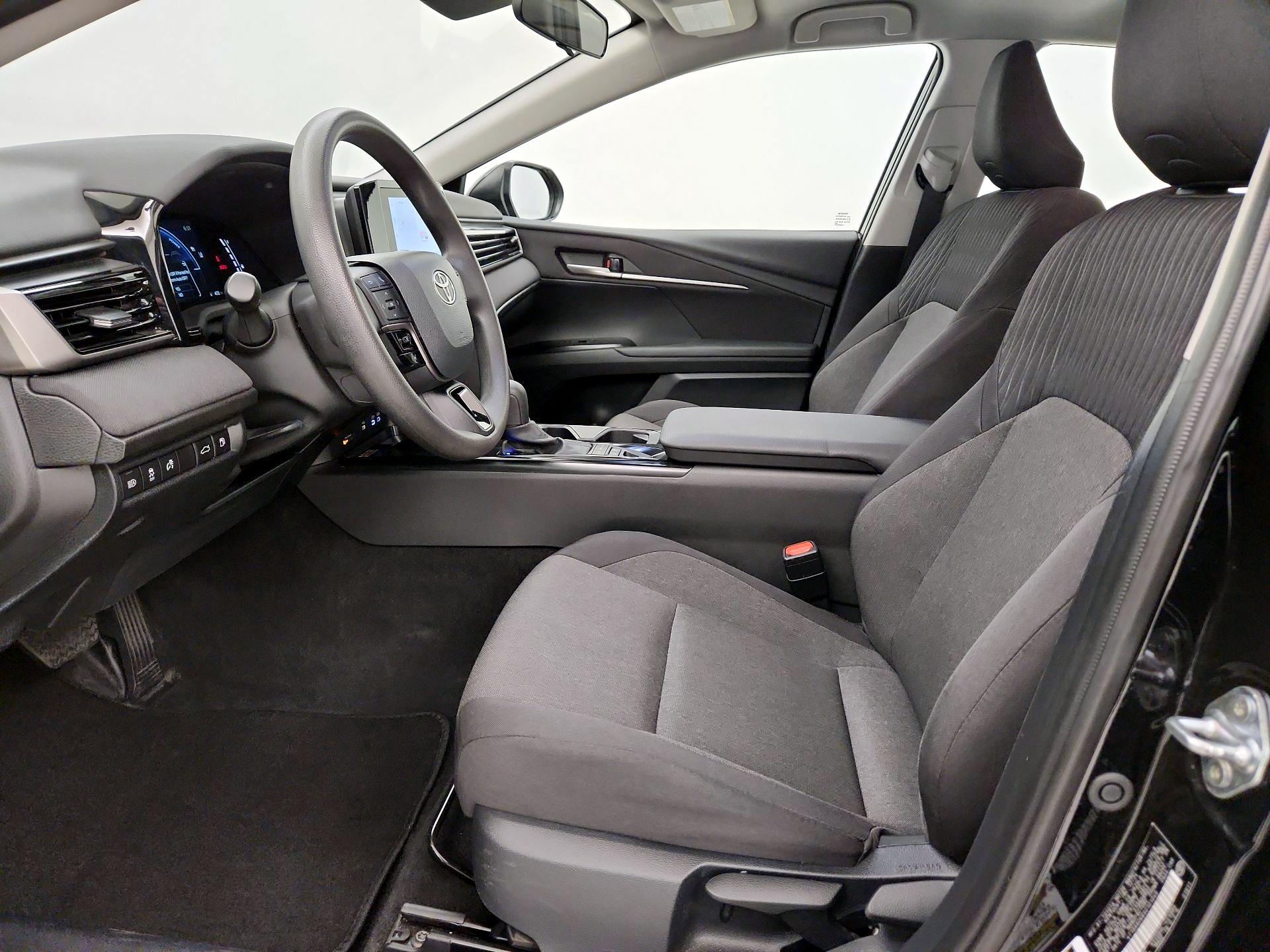 Thumbnail: 2025 Toyota Camry - 11