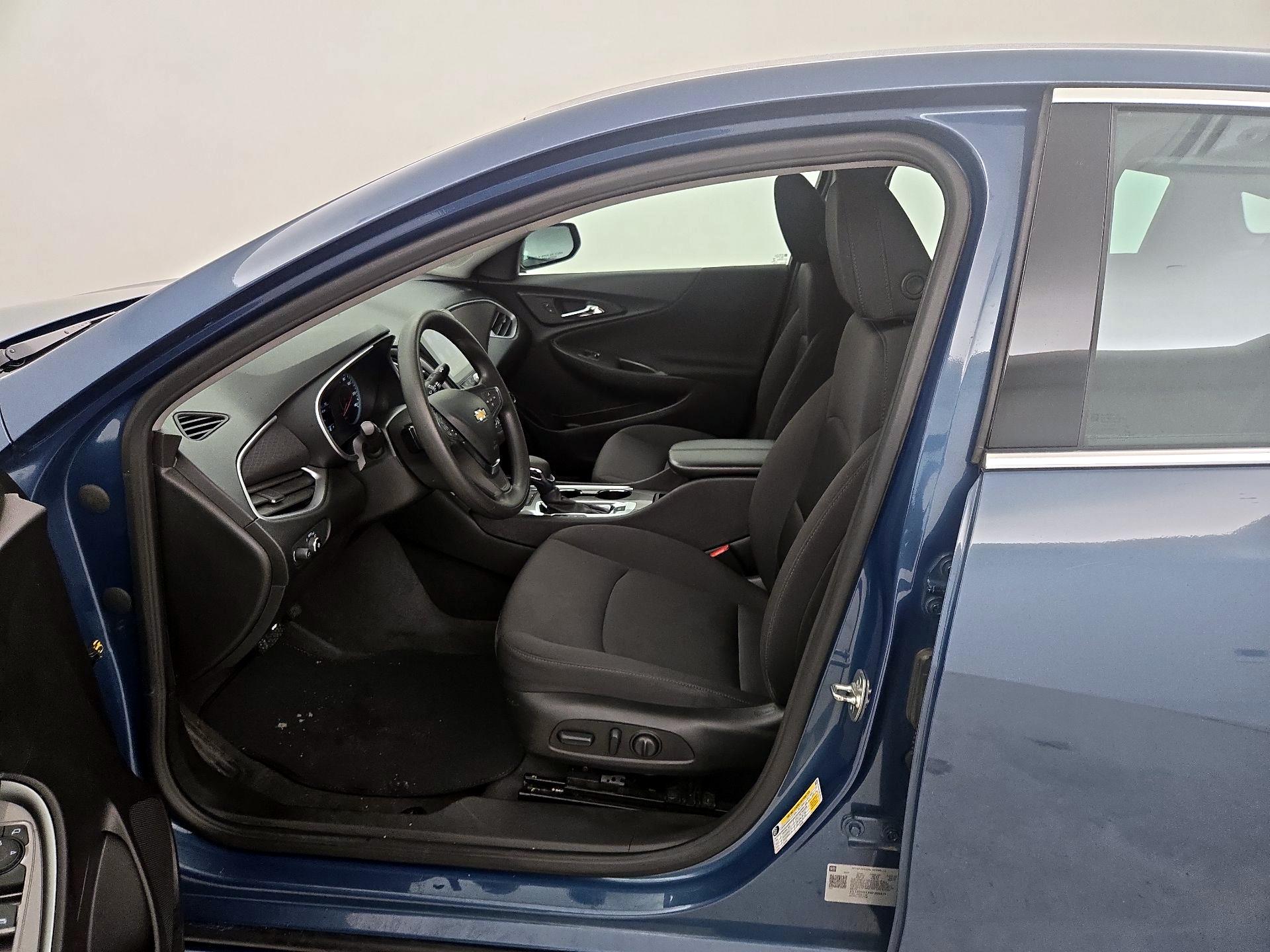 Thumbnail: 2024 Chevrolet Malibu - 11