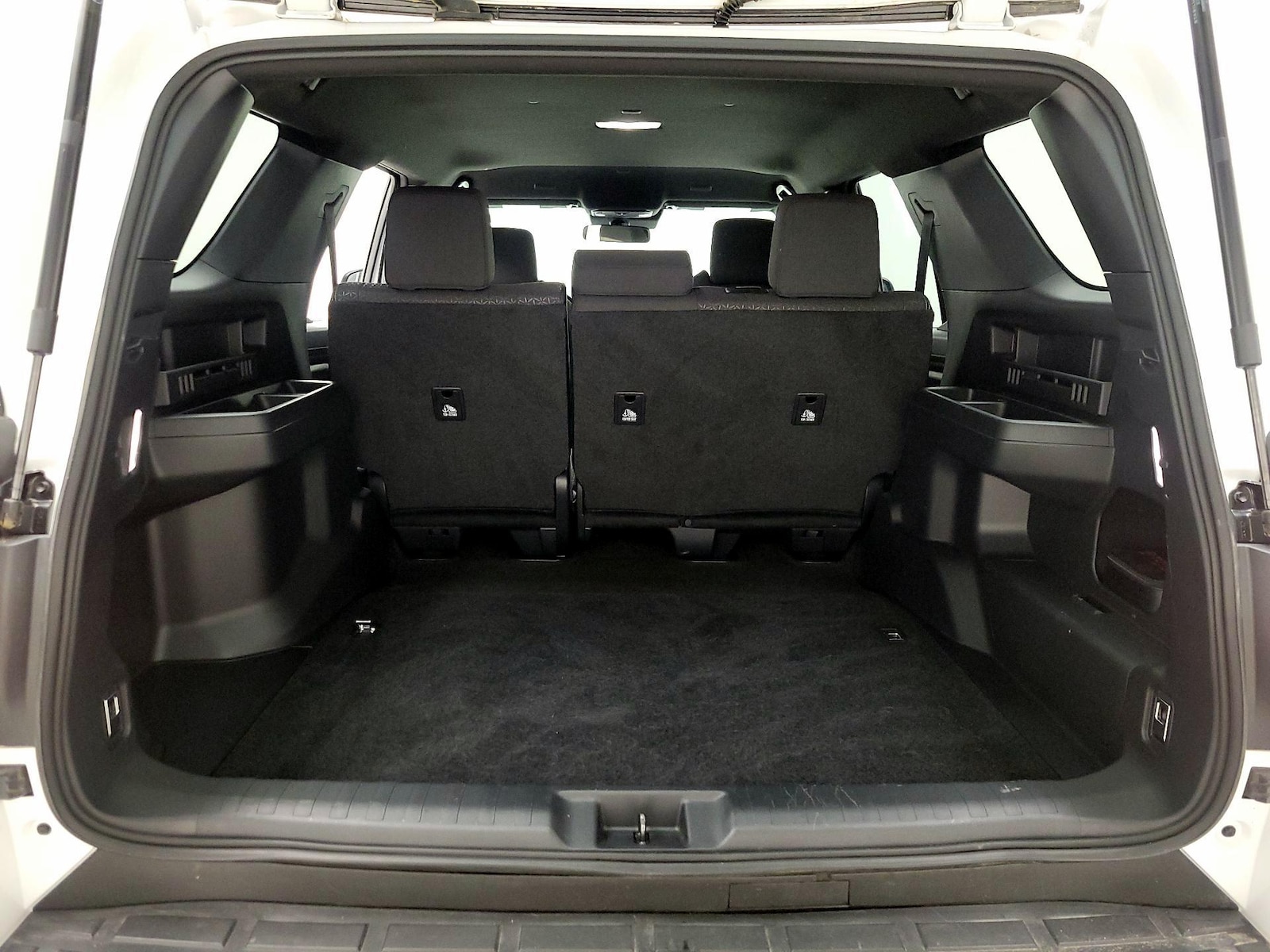 2025 Toyota 4Runner SR5 - Photo 21