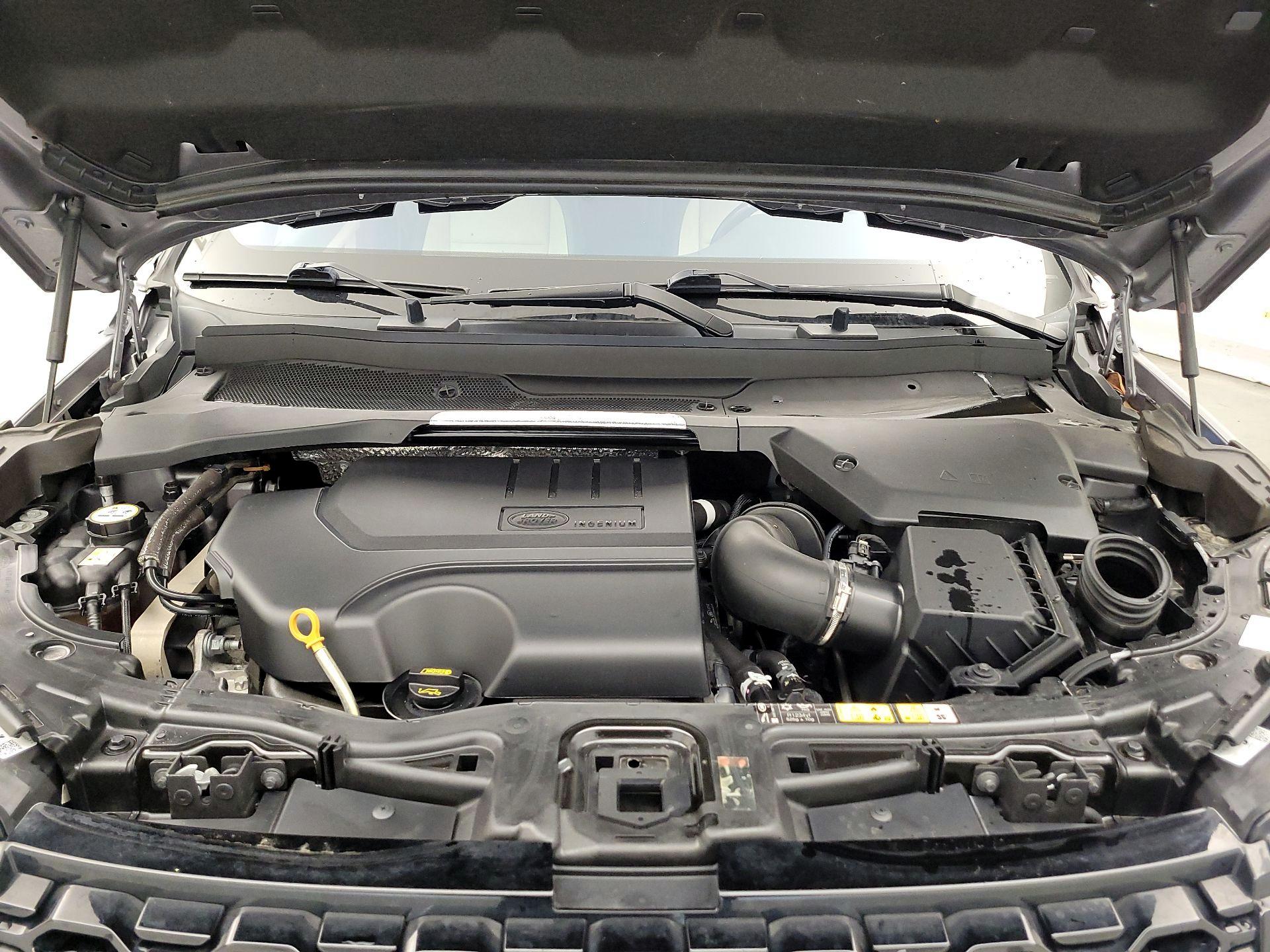 Thumbnail: 2020 Land Rover Discovery Sport - 17