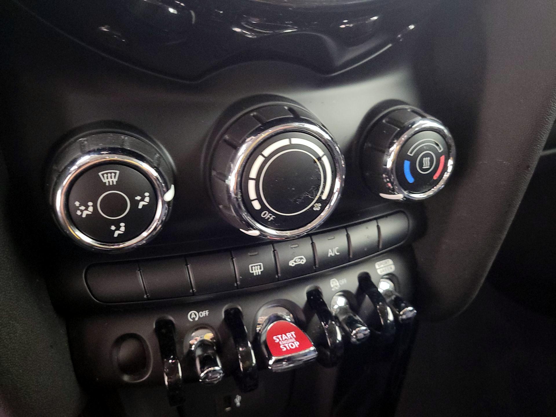 Thumbnail: 2020 MINI Cooper Hardtop - 14