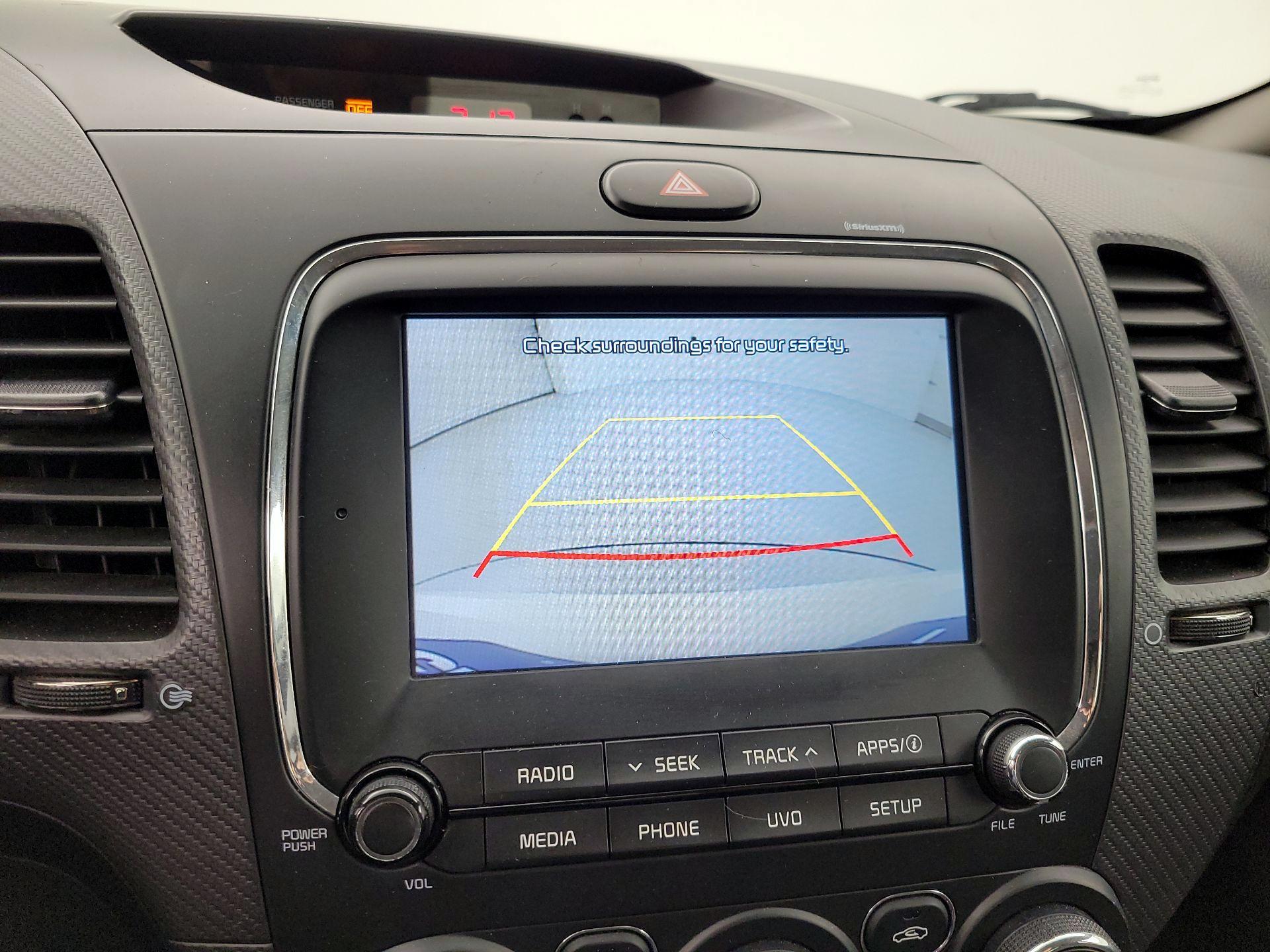 Thumbnail: 2017 Kia Forte - 14