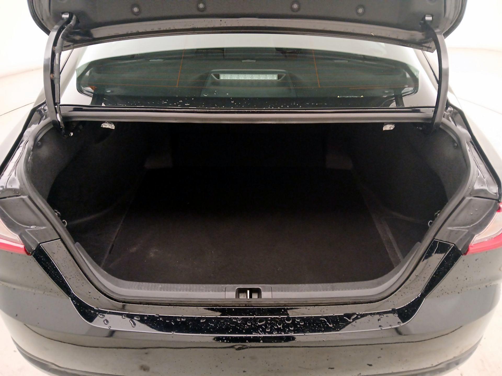 Thumbnail: 2025 Toyota Camry - 20