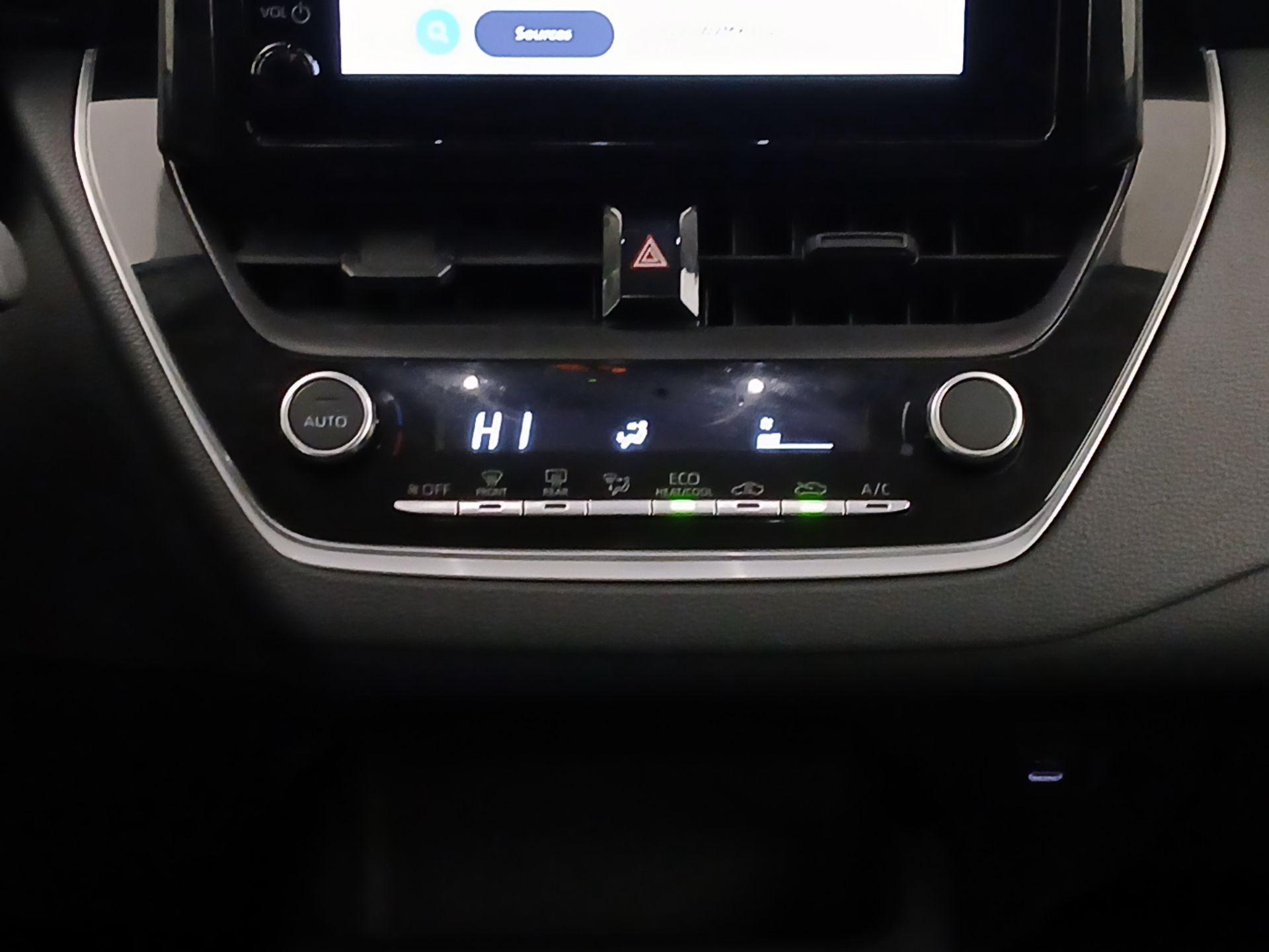 Thumbnail: 2024 Toyota Corolla - 16