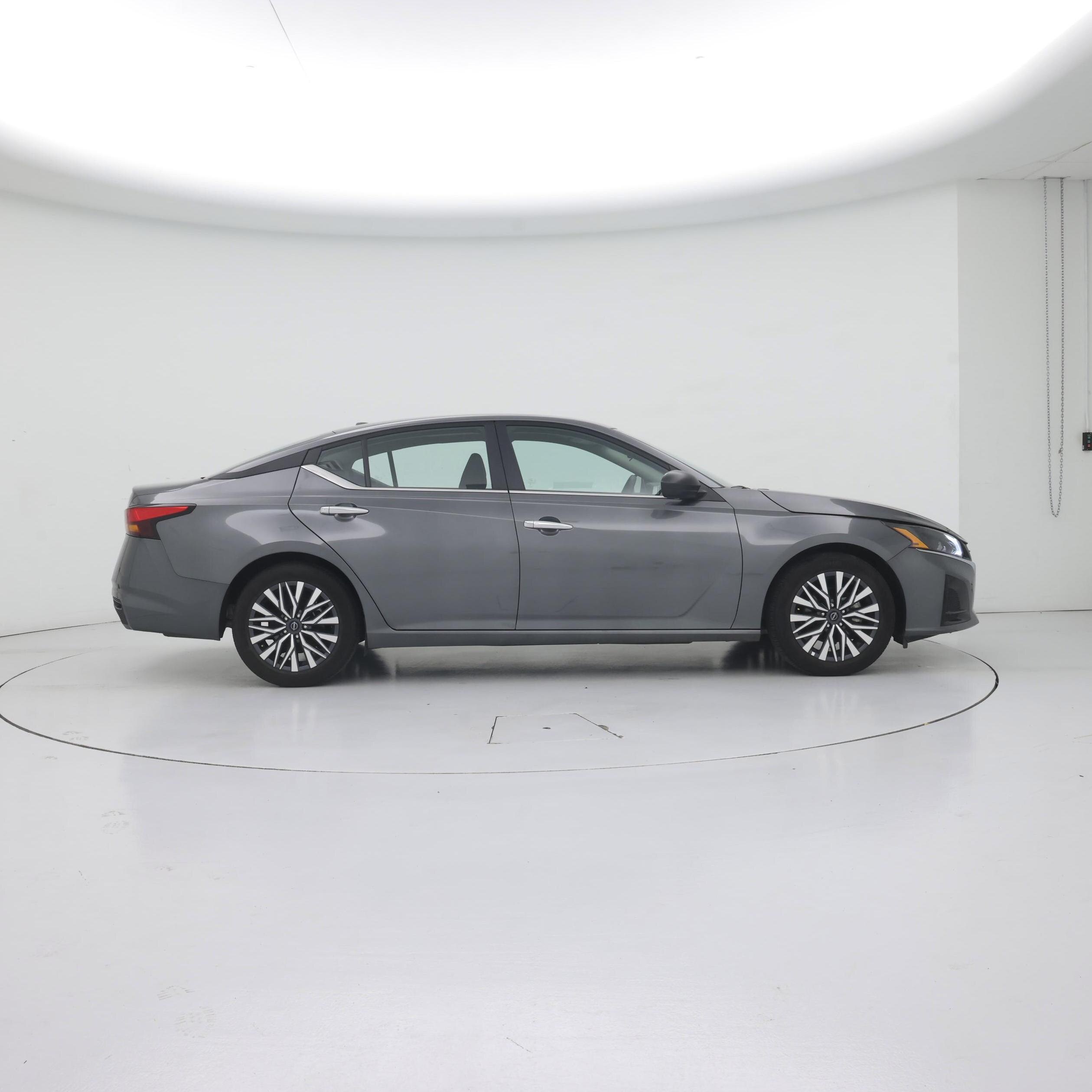 Thumbnail: 2025 Nissan Altima - 7