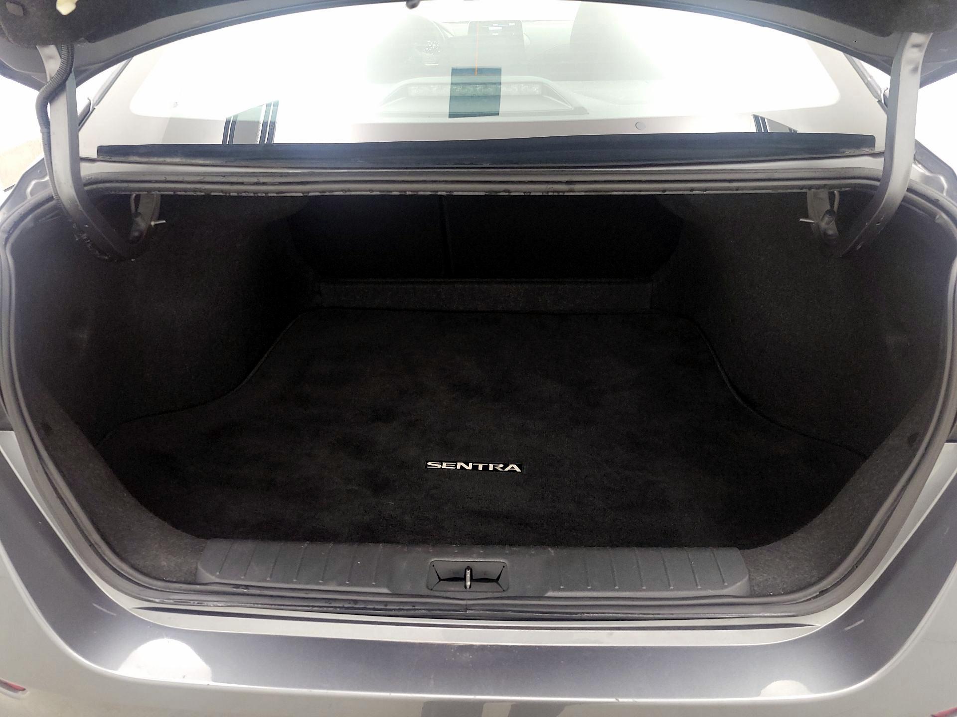 Thumbnail: 2024 Nissan Sentra - 20